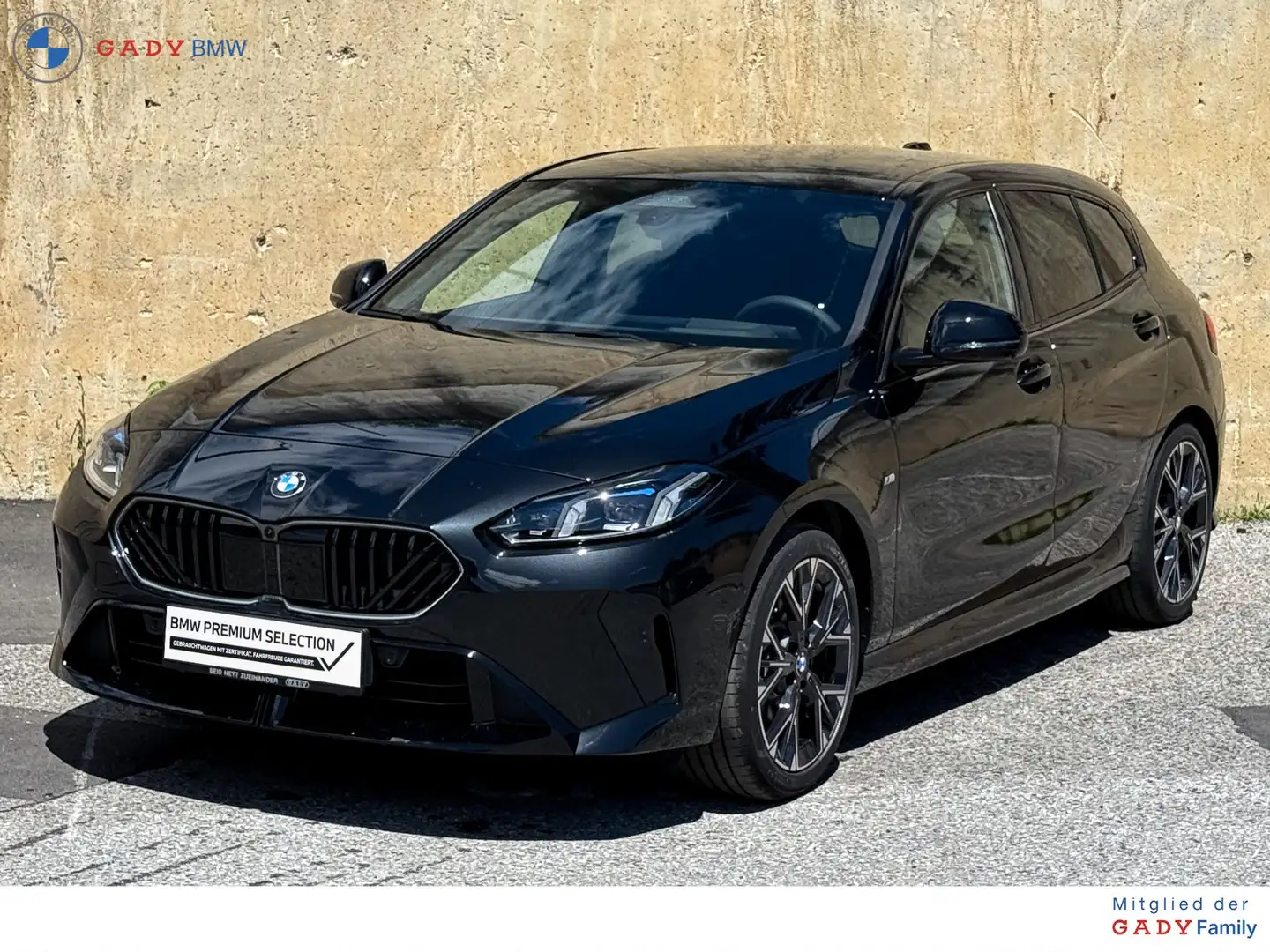 BMW 120 i M-Sportpaket Schwarz - 1