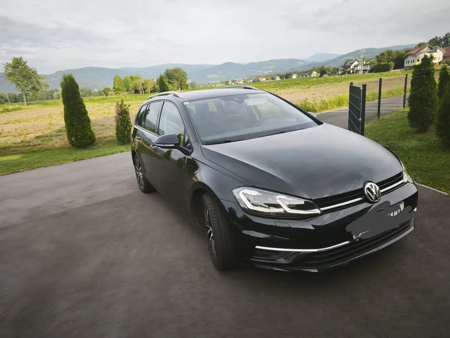 Volkswagen Golf Variant Golf Variant Comfortline 2,0 TDI DSG Comfortline Schwarz - 1