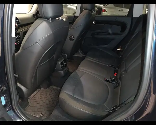 Mini Countryman view 21