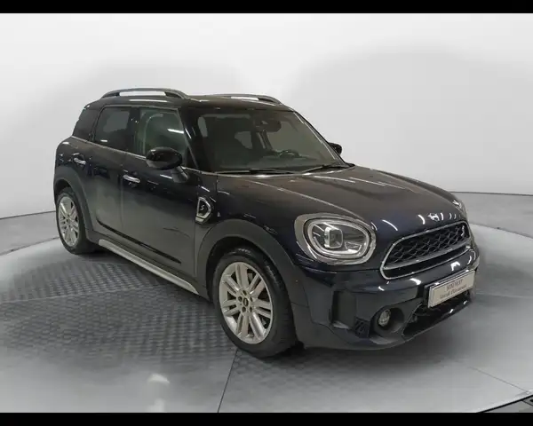 Mini Countryman view 4