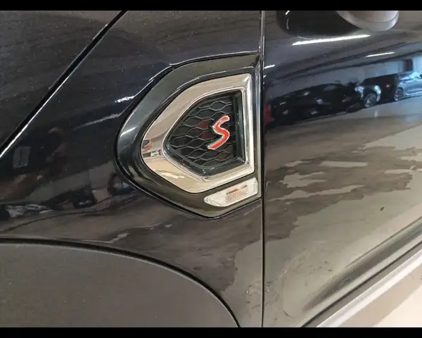 Mini Countryman view 23