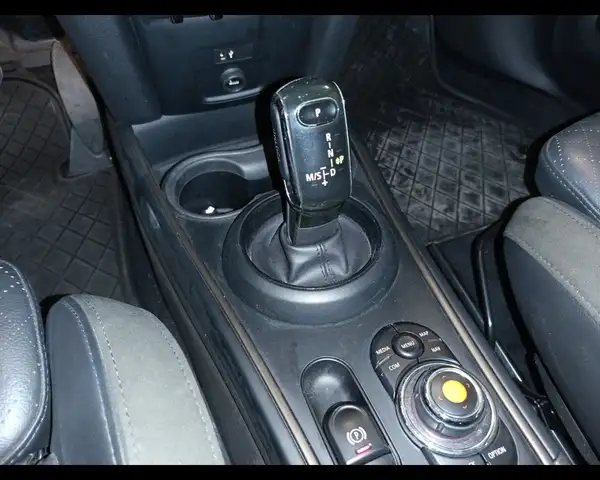 Mini Countryman view 18