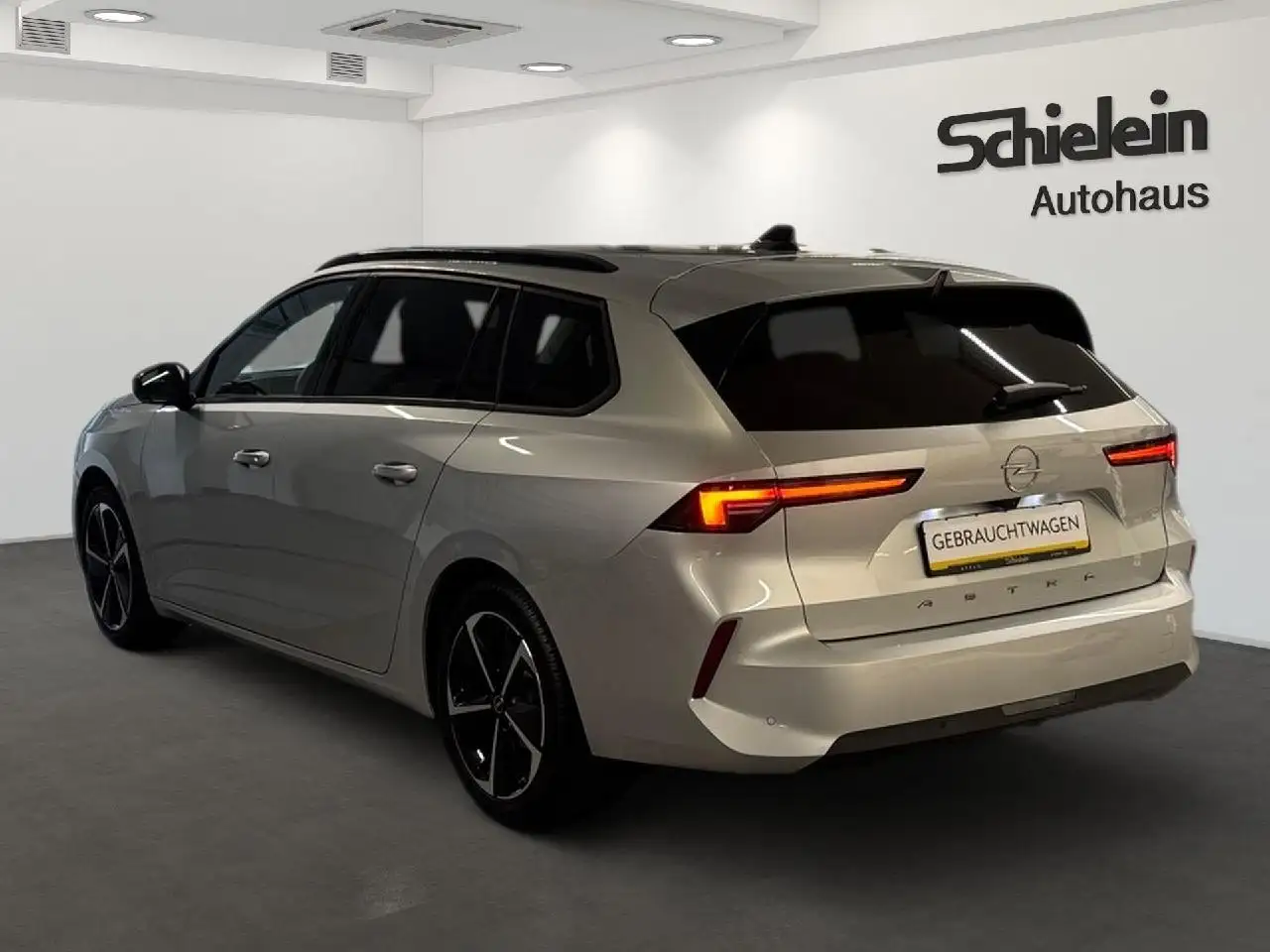 Opel Astra ST 1.2 Turbo 110PS Edition, миниатюра 4