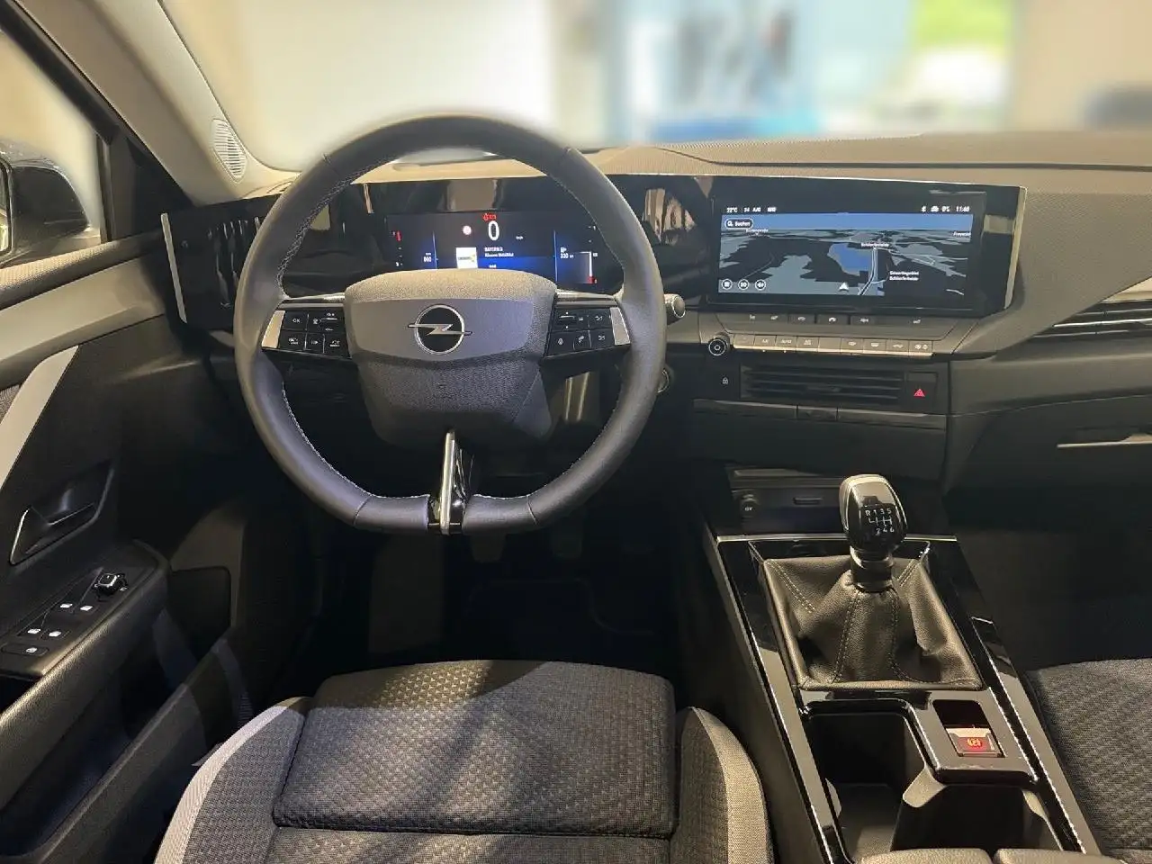 Opel Astra ST 1.2 Turbo 110PS Edition, миниатюра 10