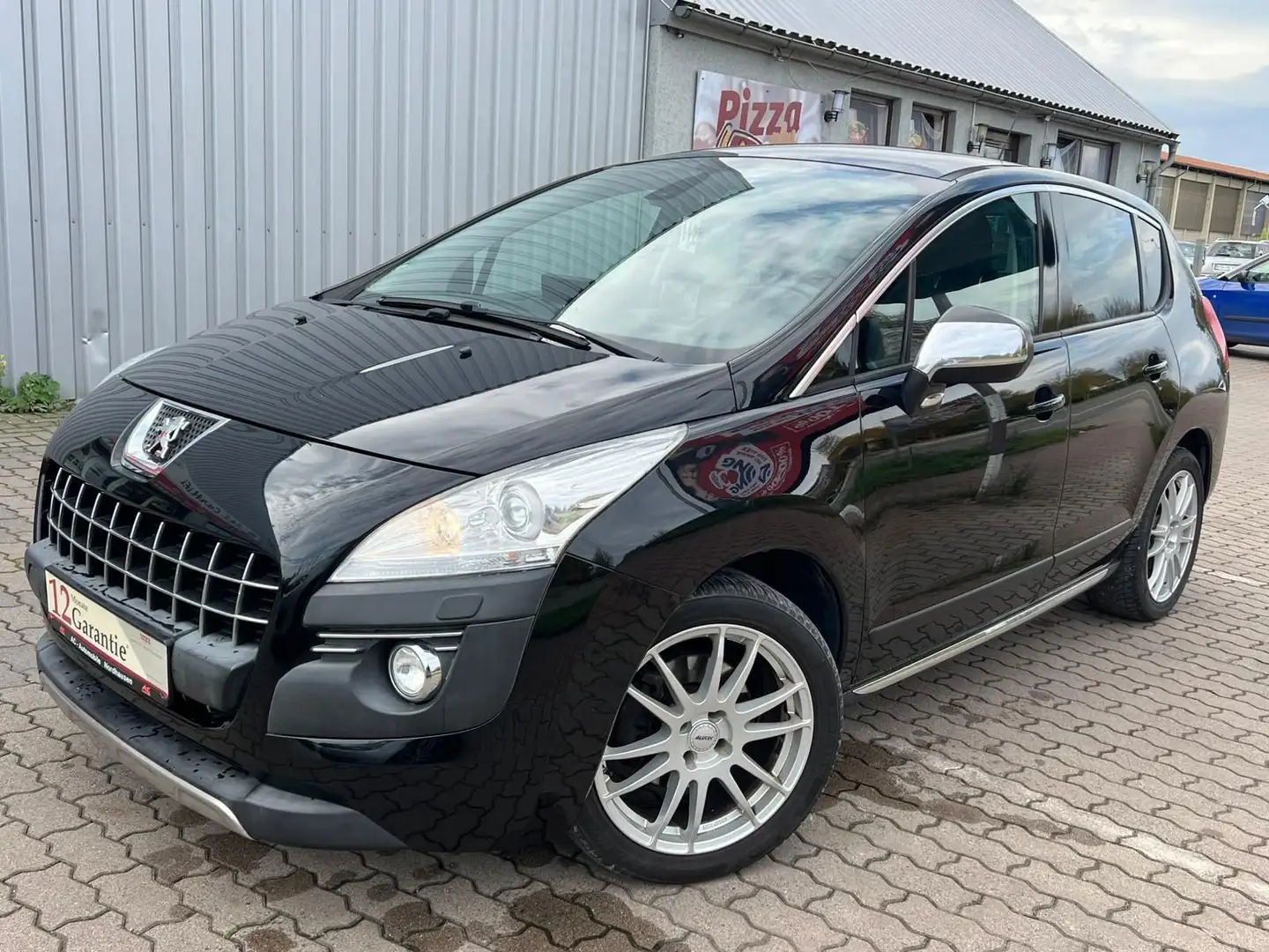Peugeot 3008 Access Schwarz - 1