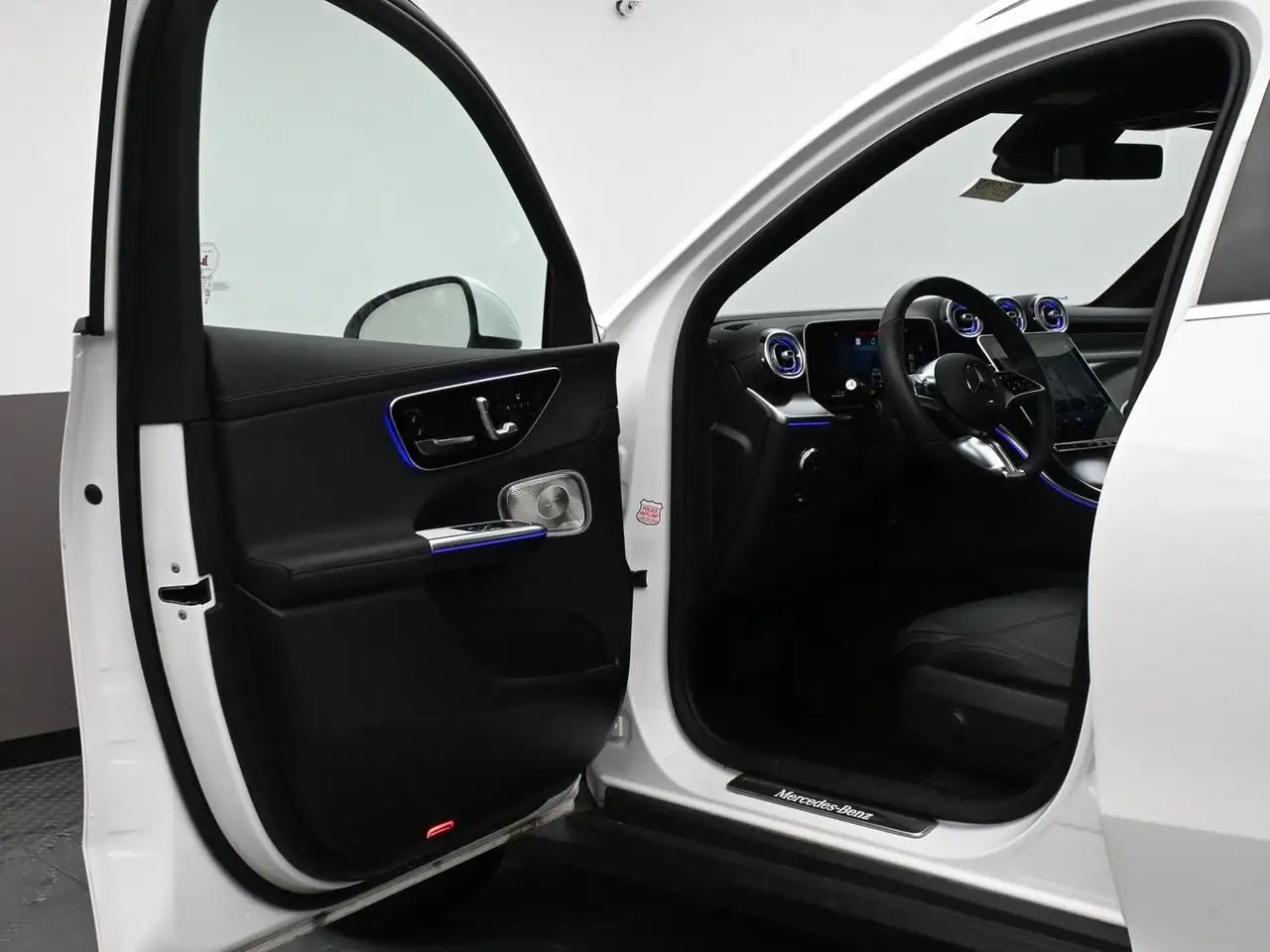 Mercedes-Benz GLC снимка Mercedes-Benz GLC