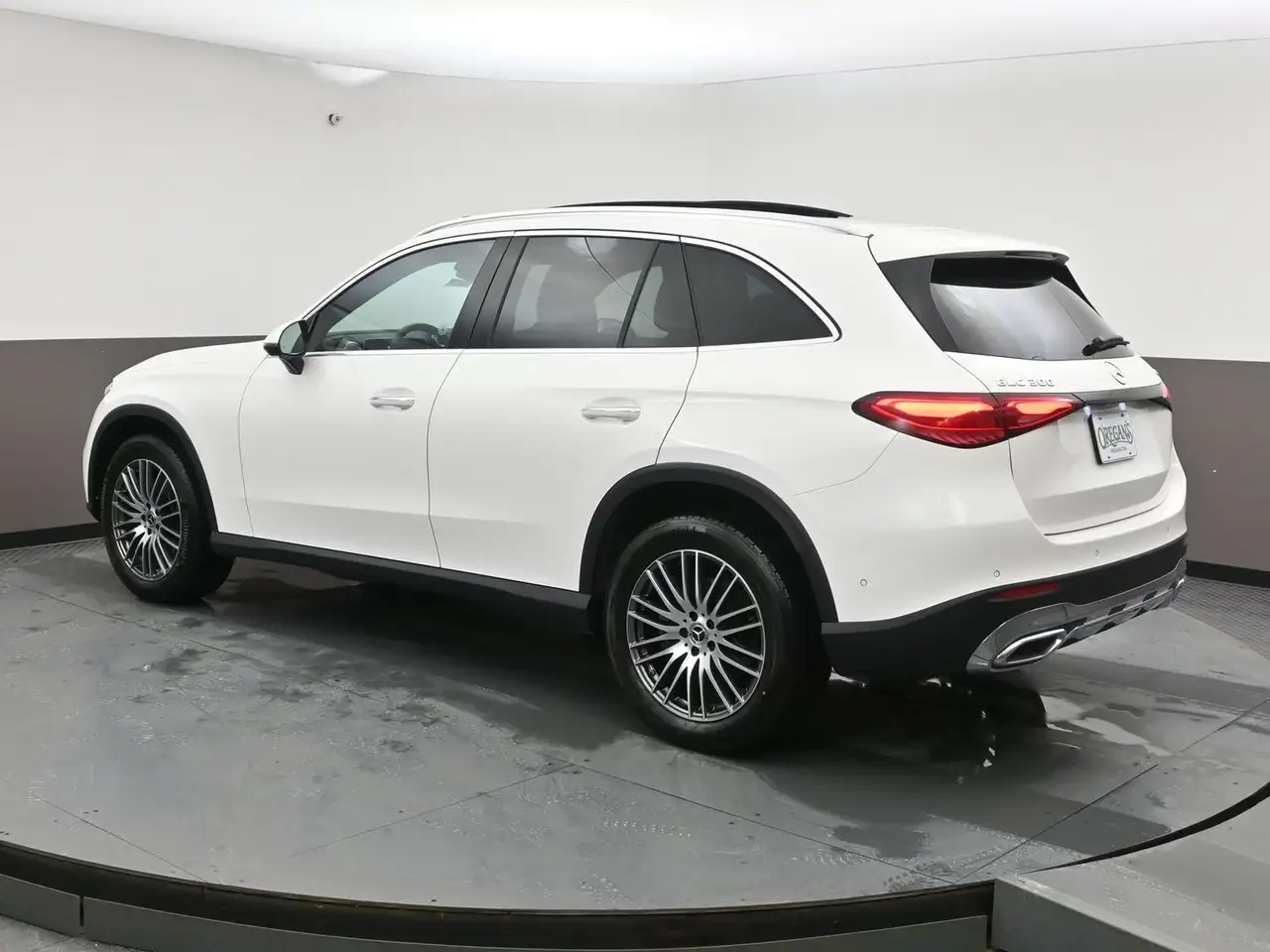 Mercedes-Benz GLC снимка Mercedes-Benz GLC