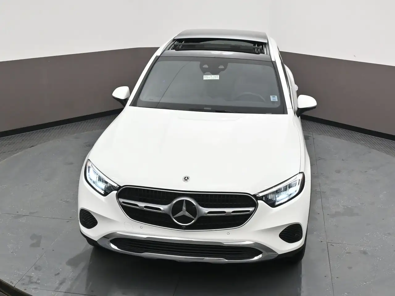 Mercedes-Benz GLC снимка Mercedes-Benz GLC