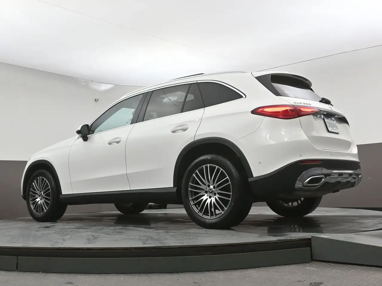 Mercedes-Benz GLC снимка Mercedes-Benz GLC