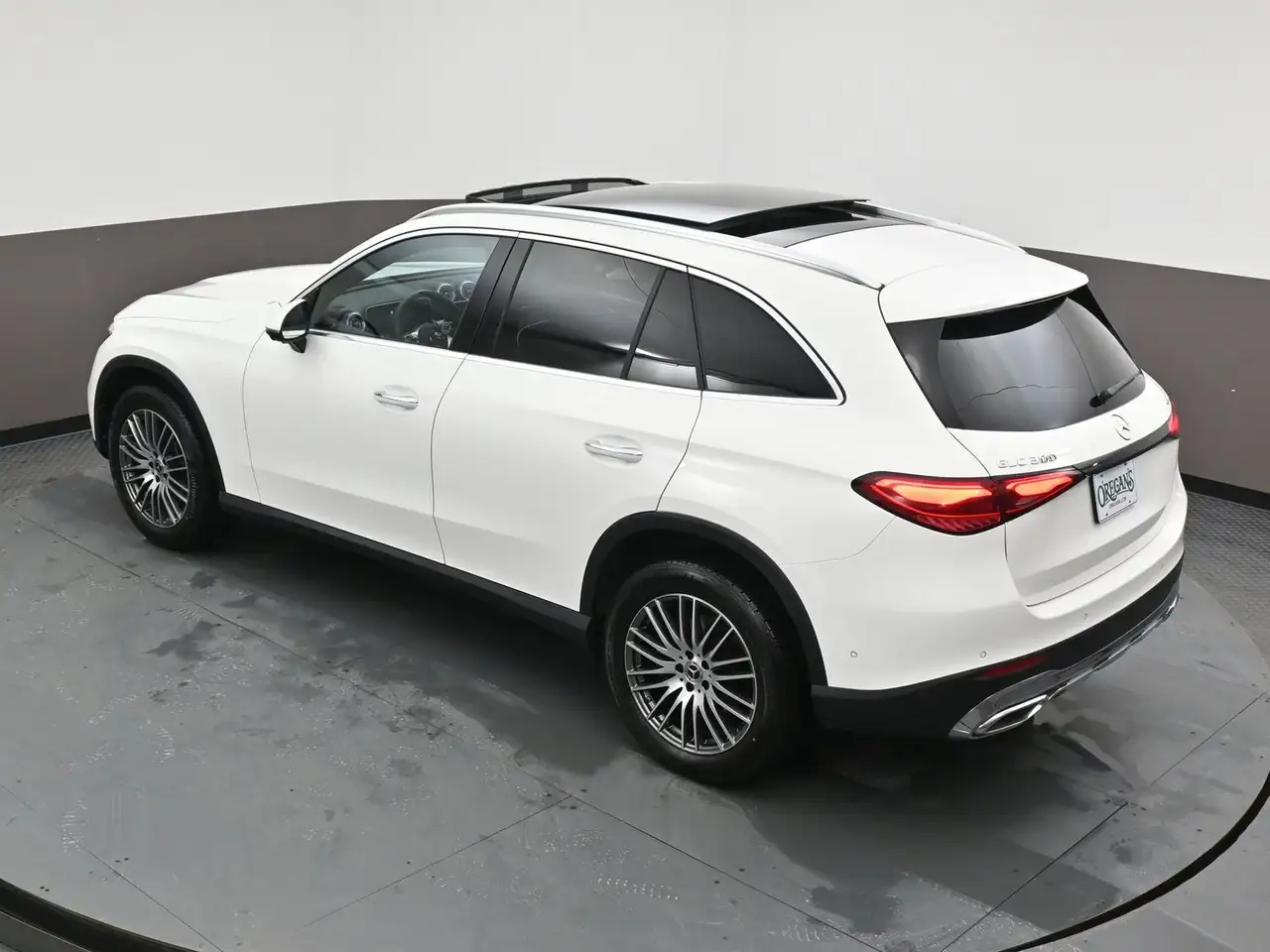 Mercedes-Benz GLC снимка Mercedes-Benz GLC