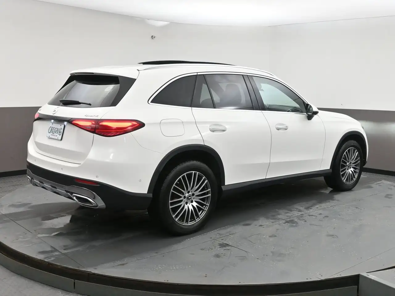 Mercedes-Benz GLC снимка Mercedes-Benz GLC