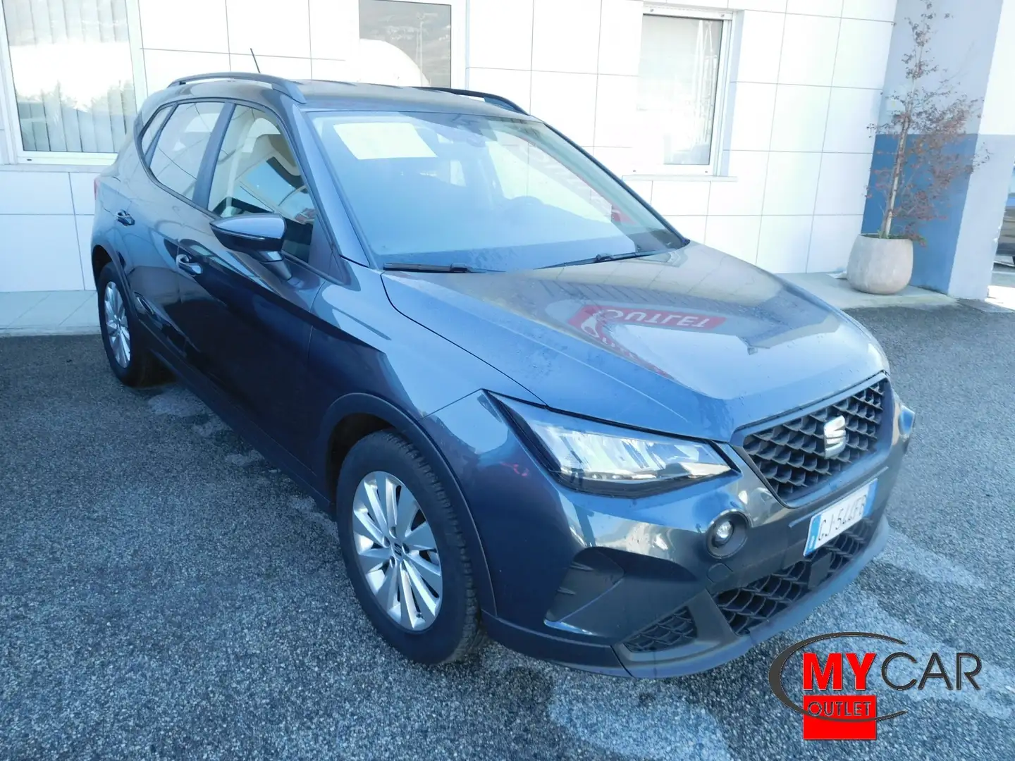 SEAT Arona 1.0 EcoTSI 110 CV Style Grau - 2