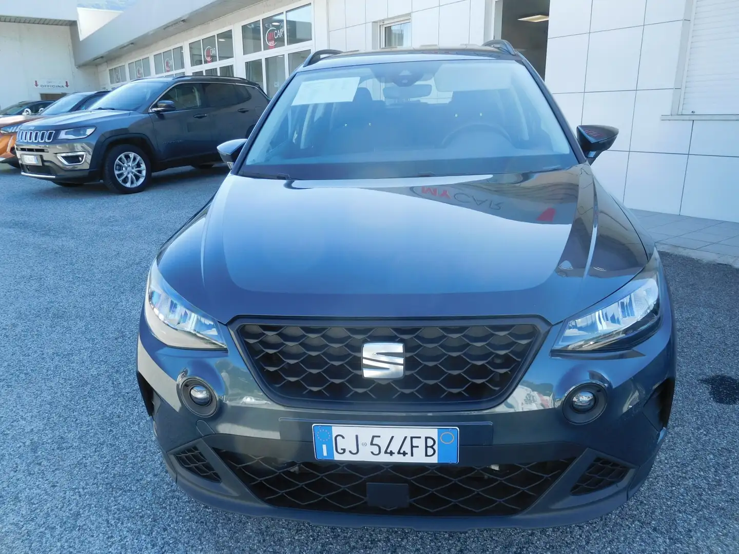 SEAT Arona 1.0 EcoTSI 110 CV Style Grau - 2
