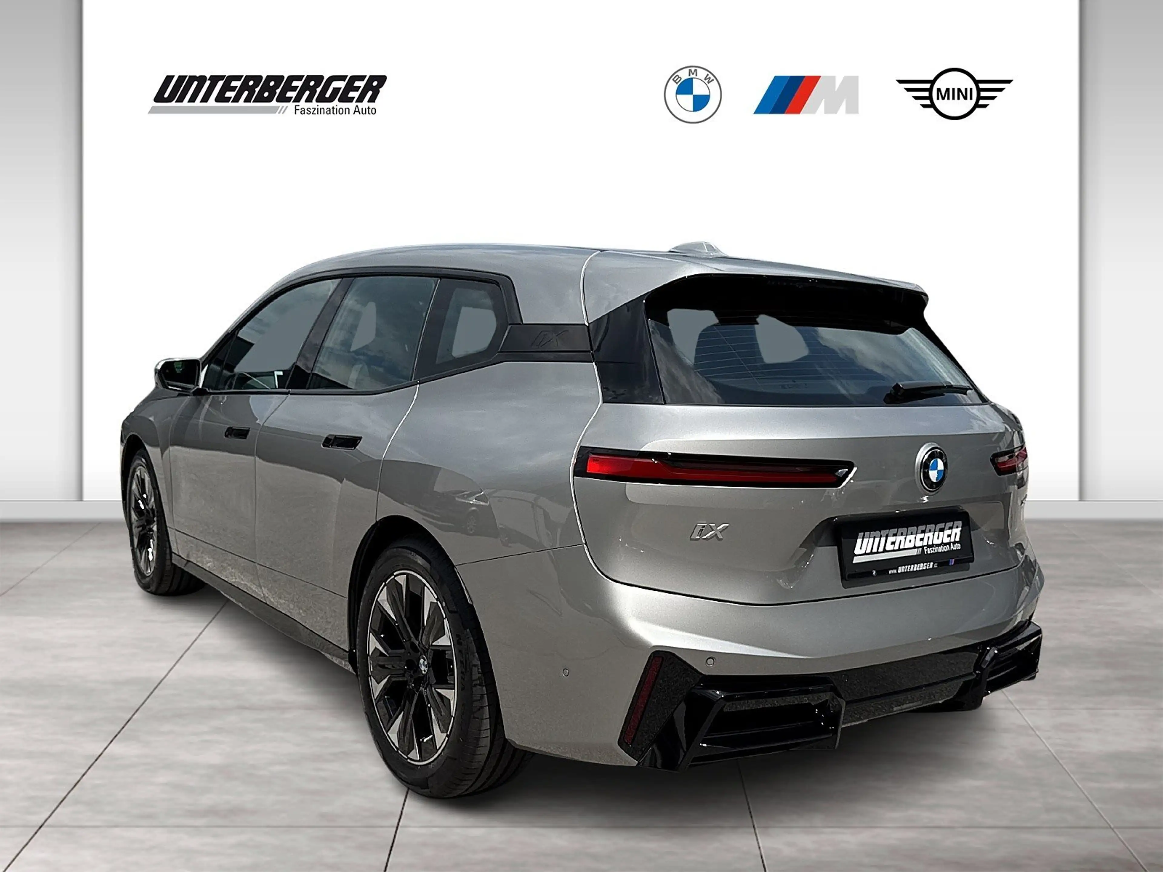 BMW iX xDrive45 M Sportpaket | Inno Paket |  AHK | Integr — photo 4