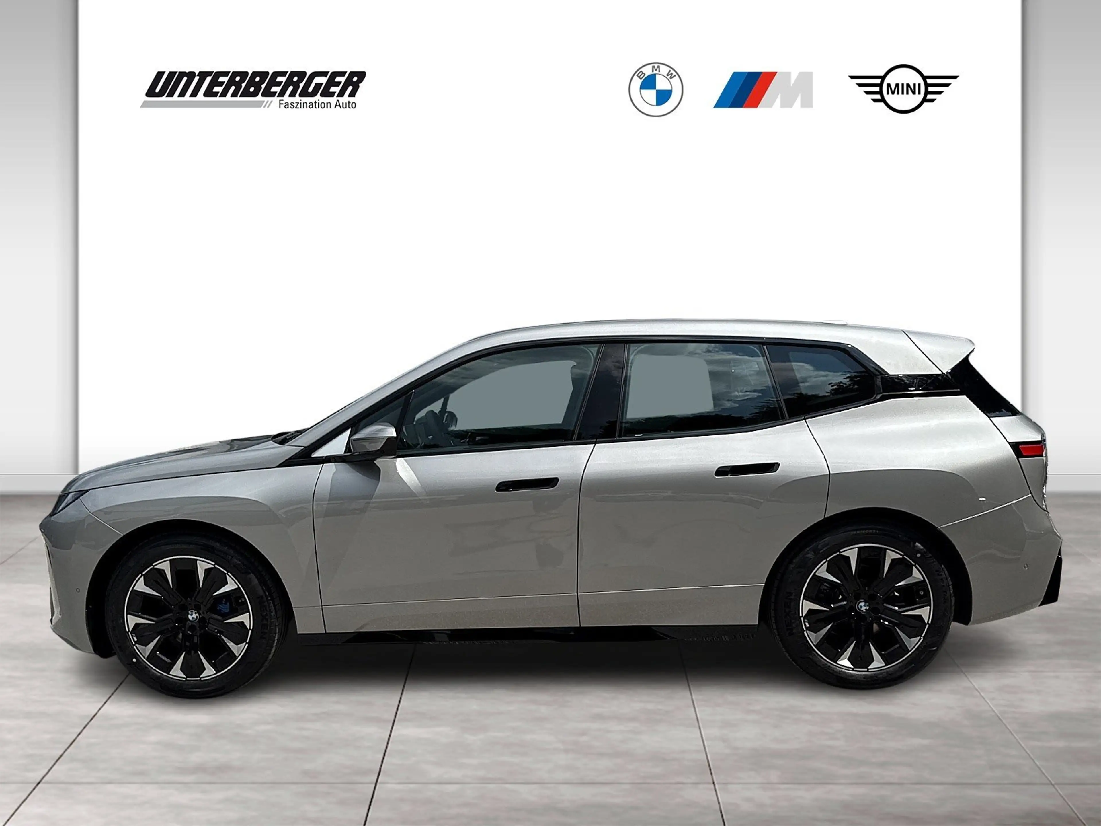 BMW iX xDrive45 M Sportpaket | Inno Paket |  AHK | Integr — photo 3