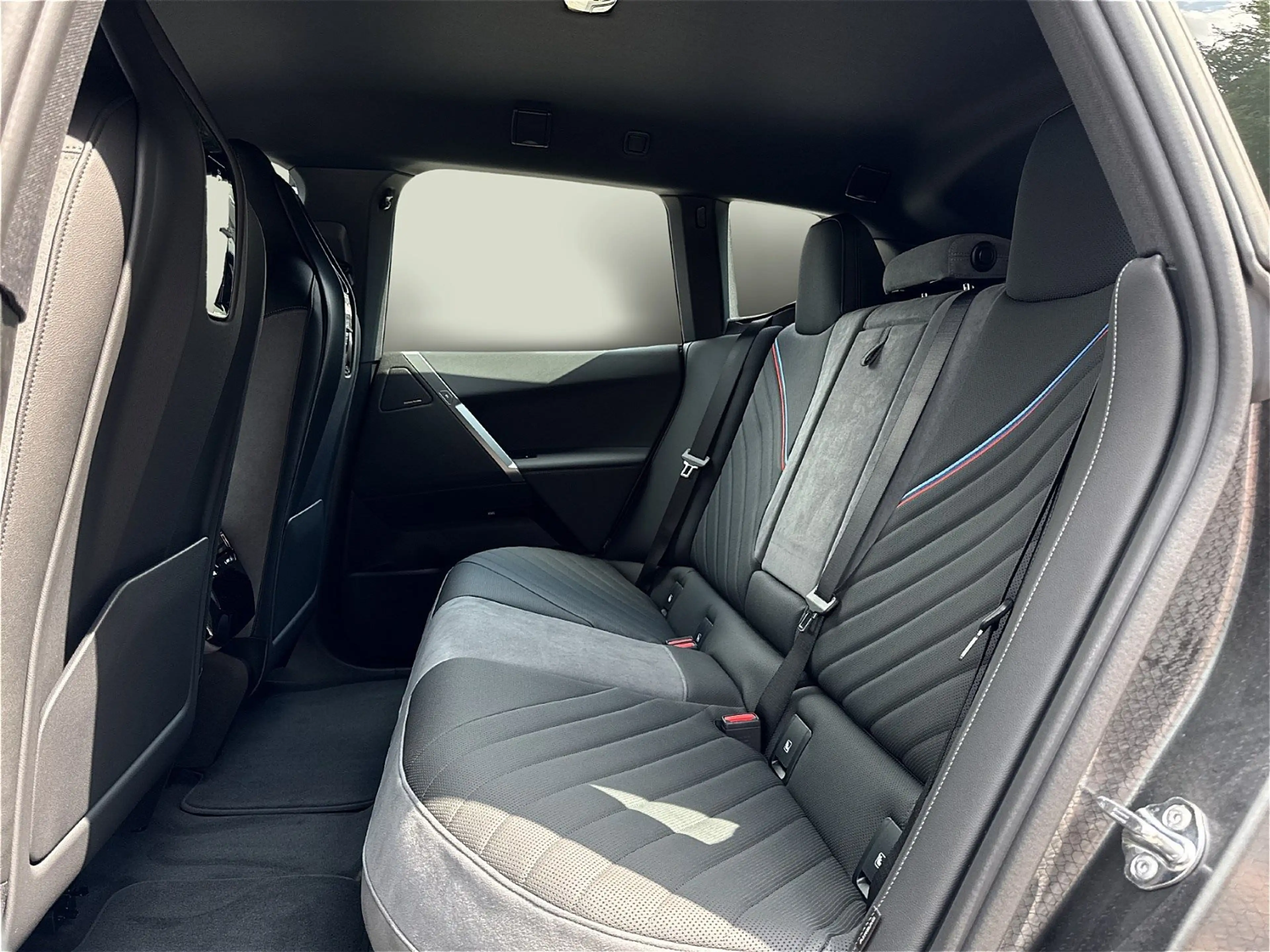 BMW iX xDrive45 M Sportpaket | Inno Paket |  AHK | Integr — photo 11