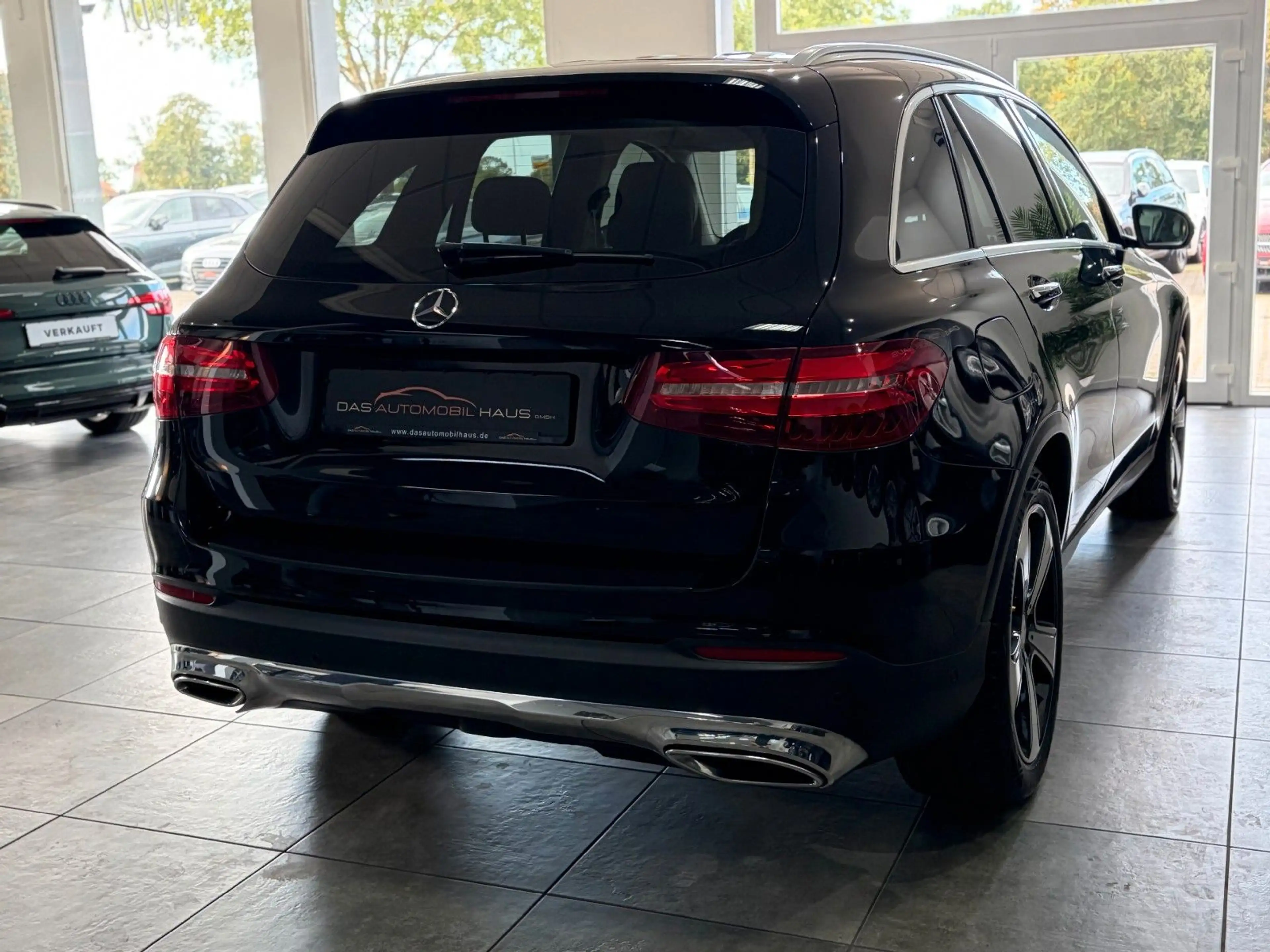 Mercedes-Benz GLC 250 GLC250*Exclusive*1Hand*Pano*AHK*Distro*Leder*ILS — photo 8