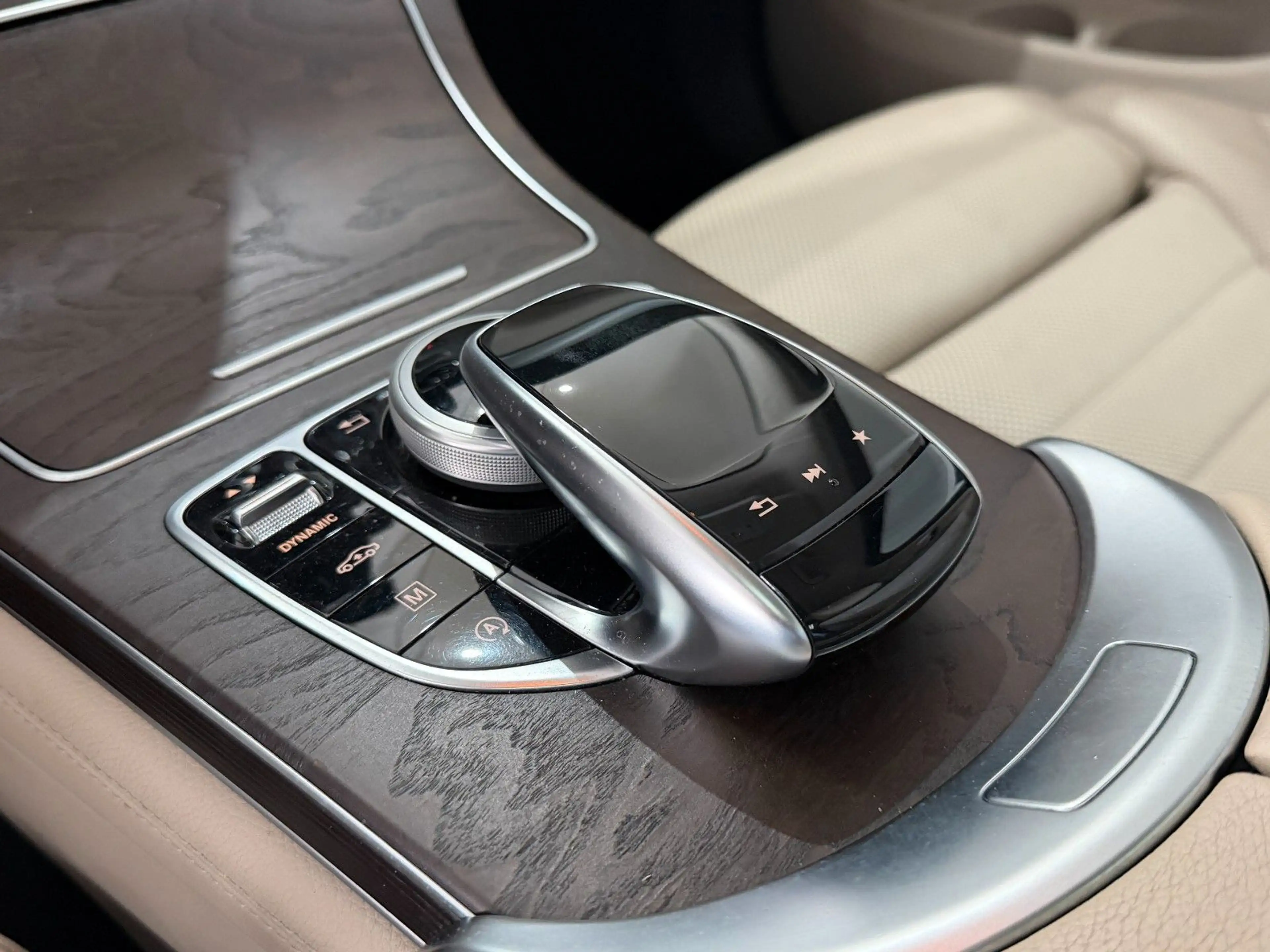 Mercedes-Benz GLC 250 GLC250*Exclusive*1Hand*Pano*AHK*Distro*Leder*ILS — photo 25