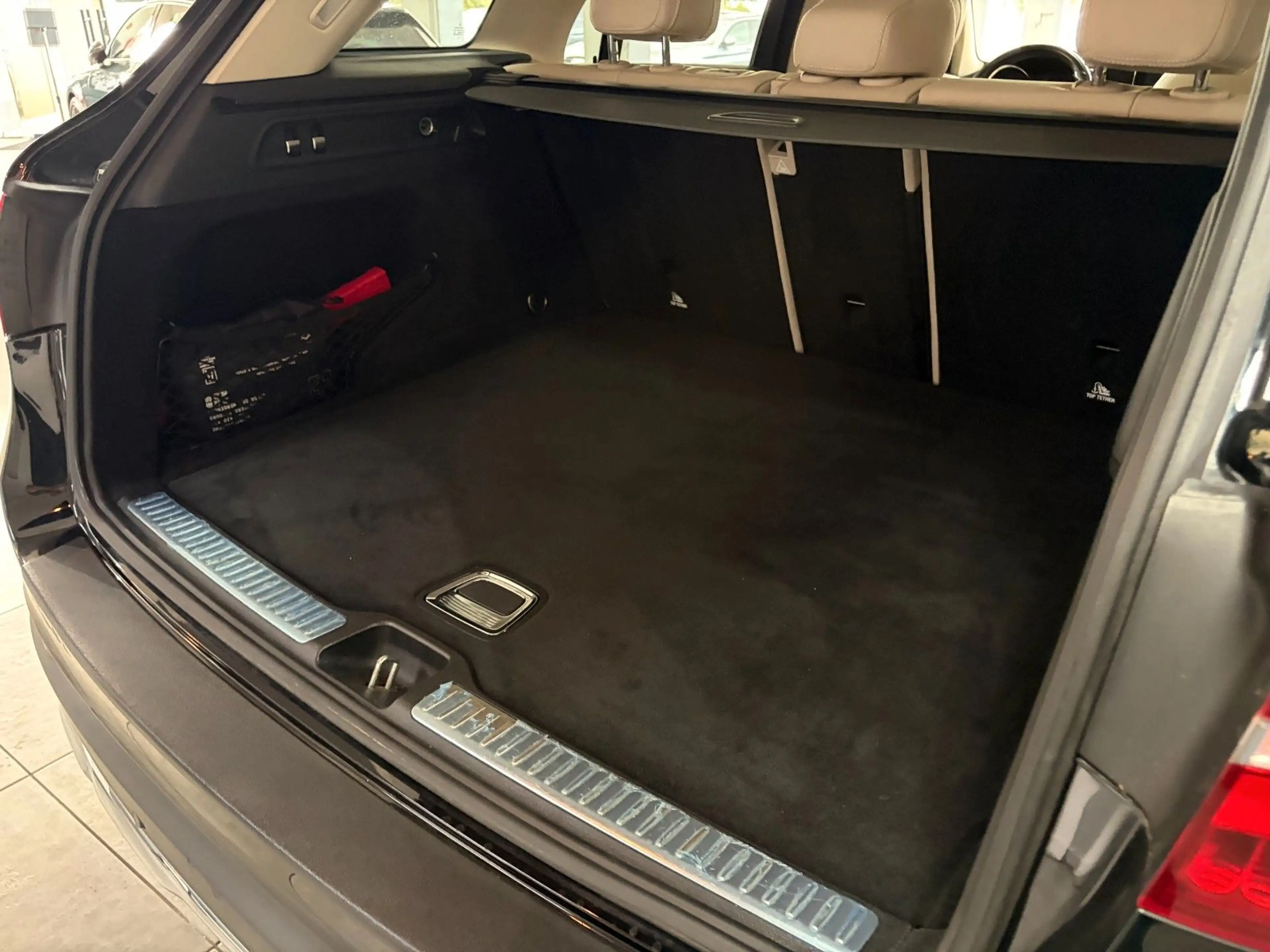 Mercedes-Benz GLC 250 GLC250*Exclusive*1Hand*Pano*AHK*Distro*Leder*ILS — photo 34