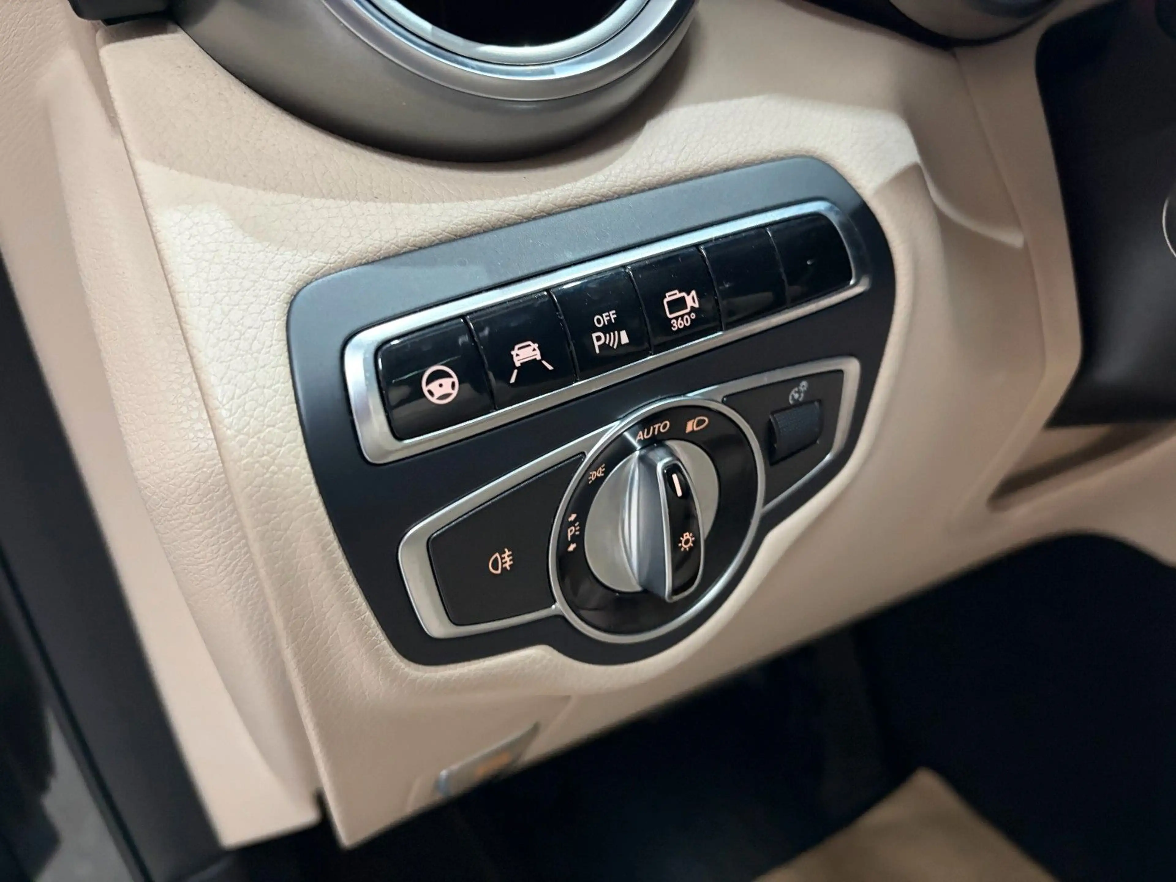 Mercedes-Benz GLC 250 GLC250*Exclusive*1Hand*Pano*AHK*Distro*Leder*ILS — photo 22