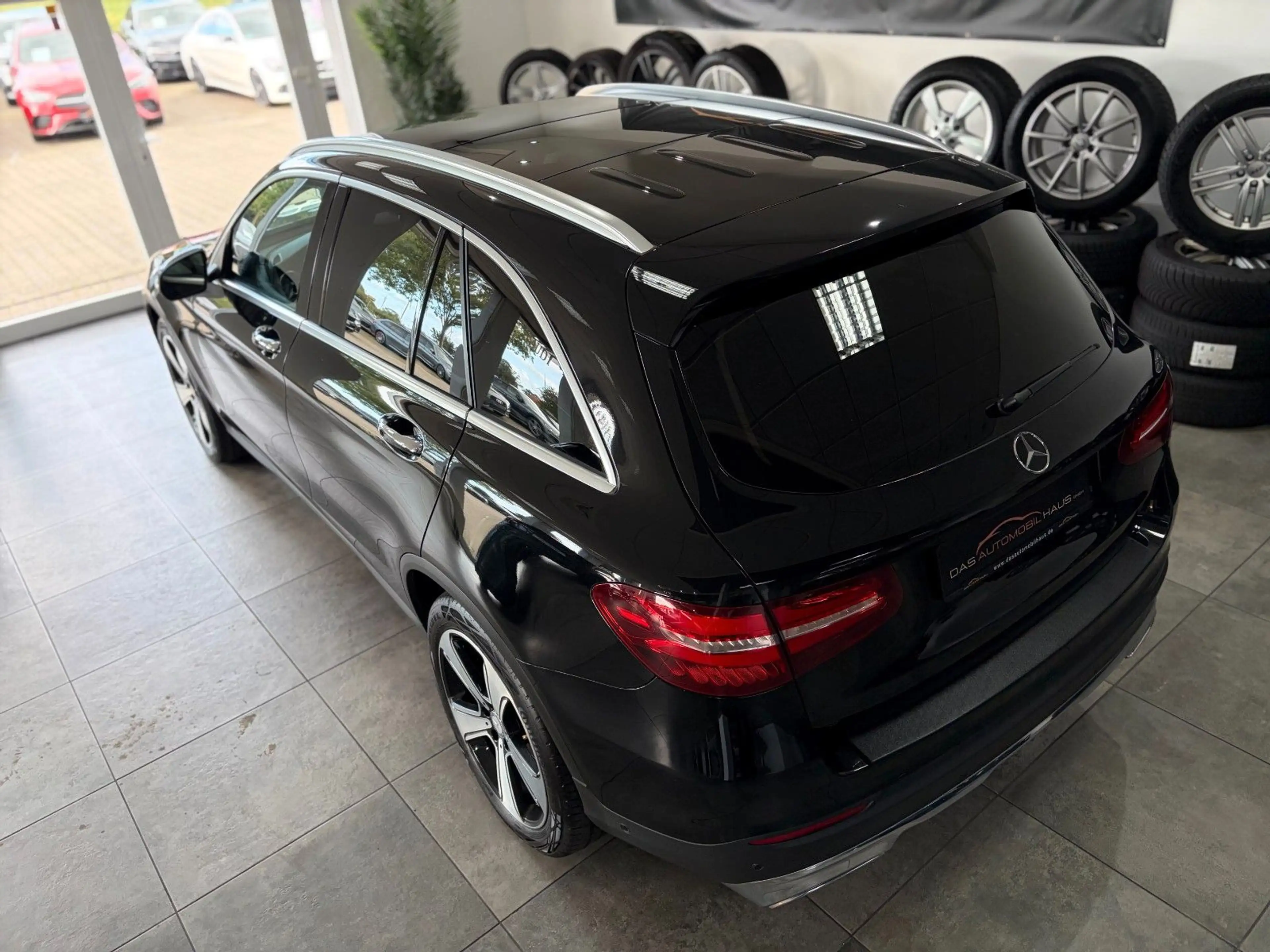 Mercedes-Benz GLC 250 GLC250*Exclusive*1Hand*Pano*AHK*Distro*Leder*ILS — photo 9