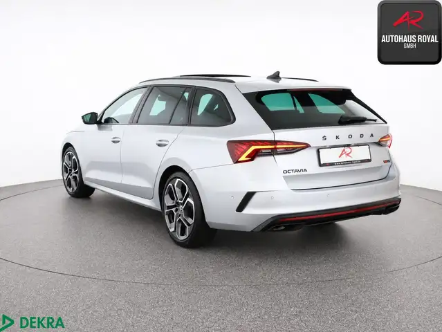 Skoda Octavia view 3