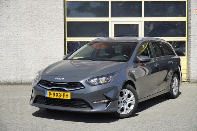 Kia Ceed SW / cee'd SW Sportswagon 1.0 T-GDi ComfortLine BJ2022 Lmv 16" |