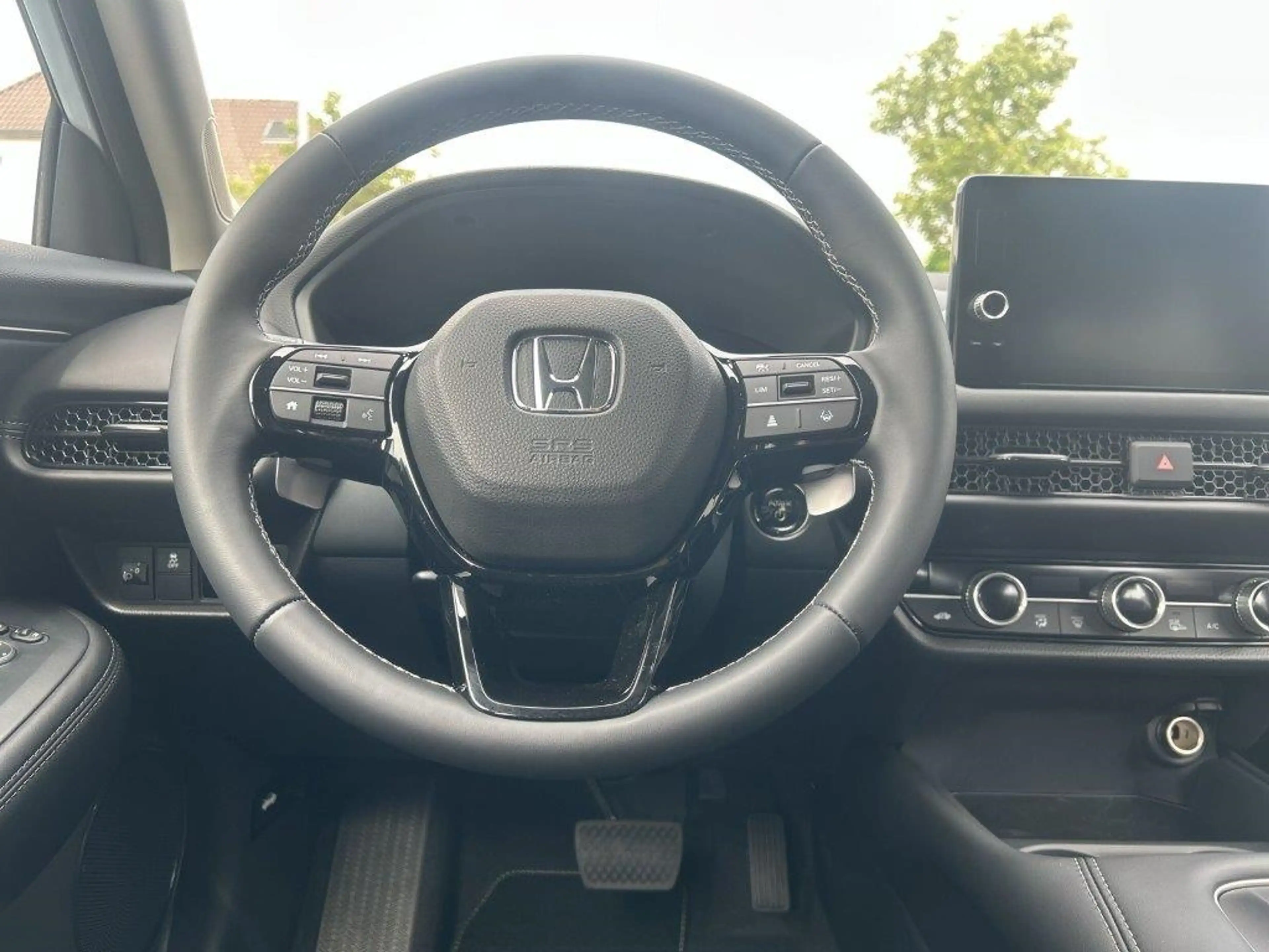 Honda ZR-V Hybrid 2.0 e:HEV Elegance LED Einparkhilfe v+h — photo 12