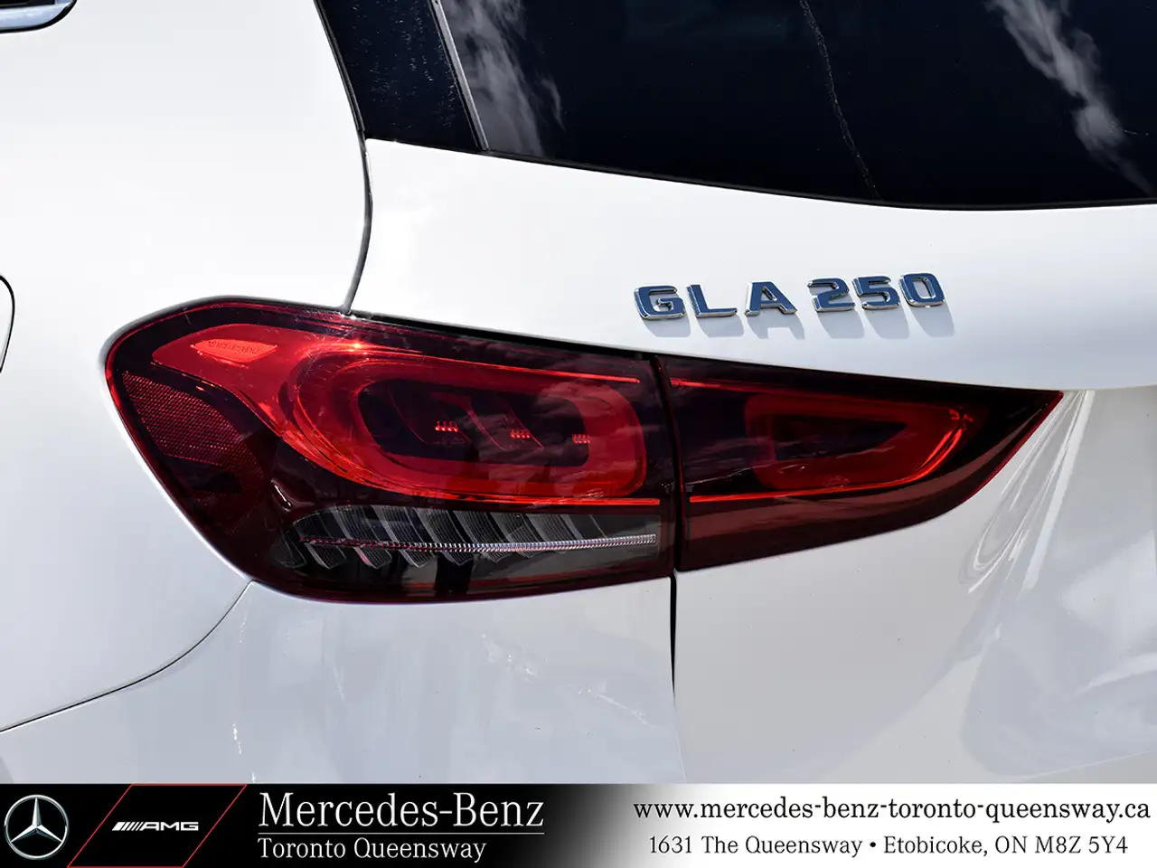 Mercedes-Benz GLA снимка Mercedes-Benz GLA