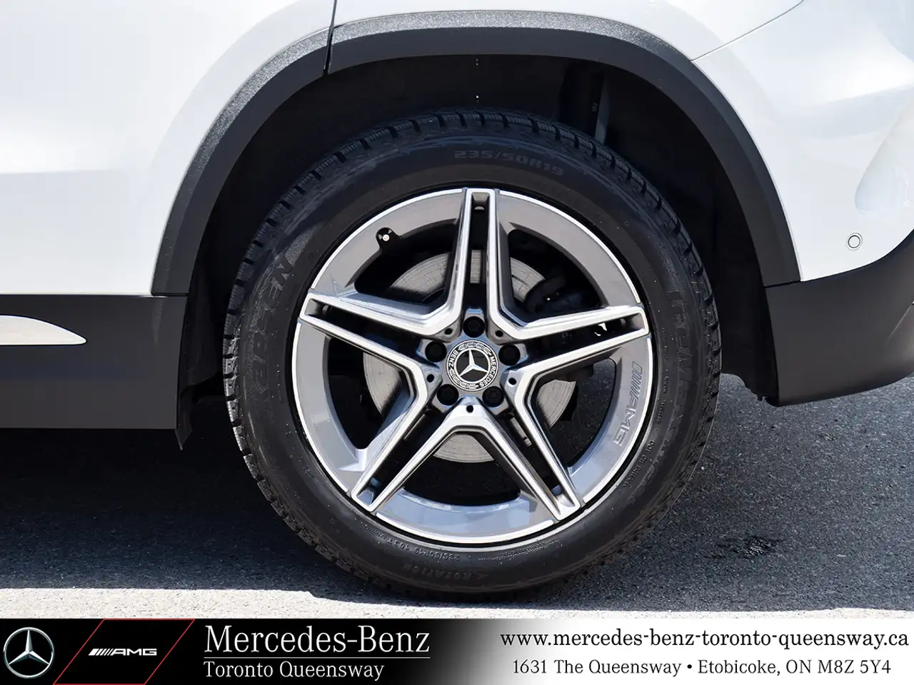 Mercedes-Benz GLA снимка Mercedes-Benz GLA