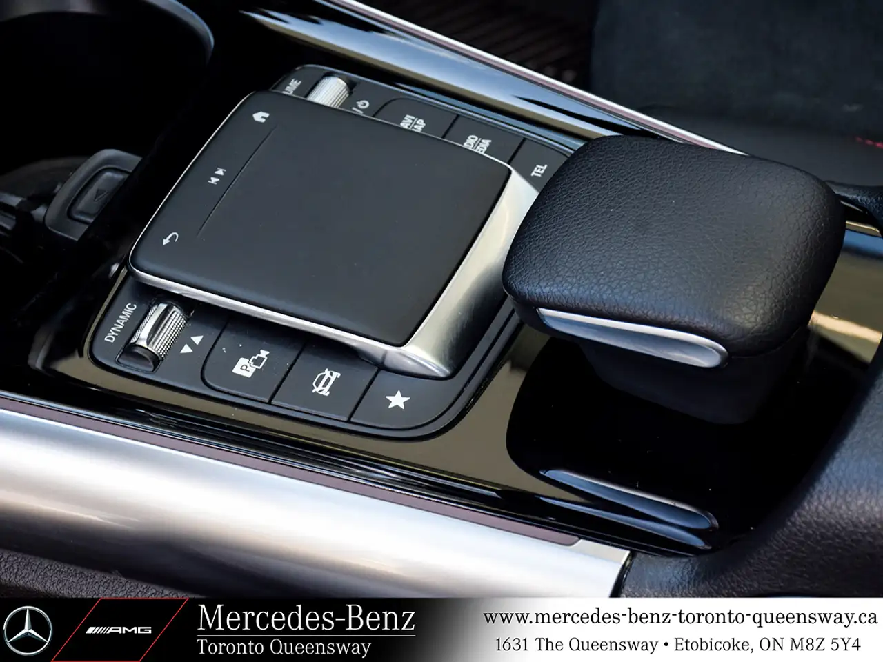 Mercedes-Benz GLA снимка Mercedes-Benz GLA