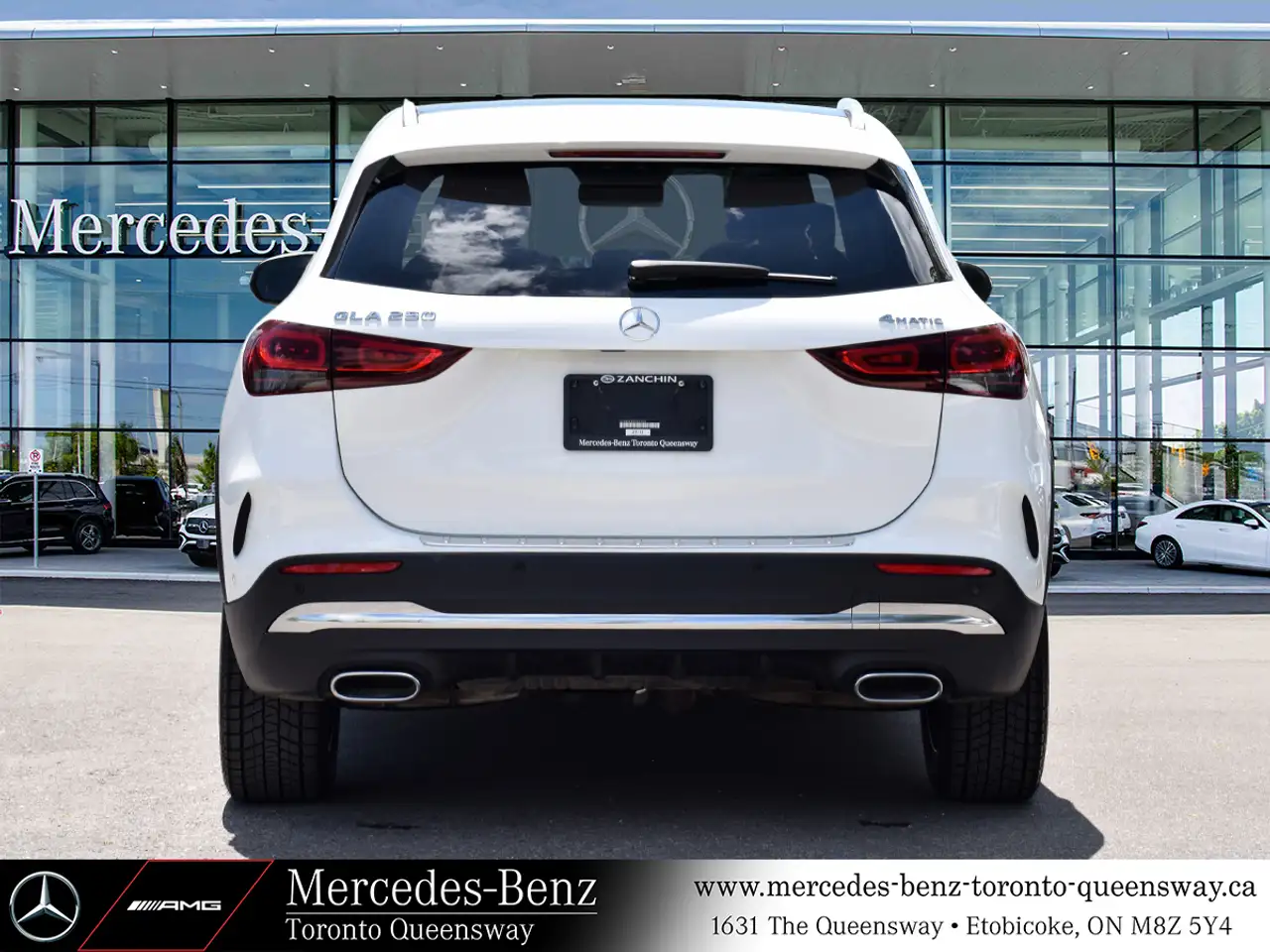Mercedes-Benz GLA снимка Mercedes-Benz GLA