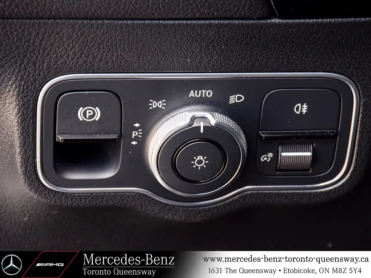 Mercedes-Benz GLA снимка Mercedes-Benz GLA