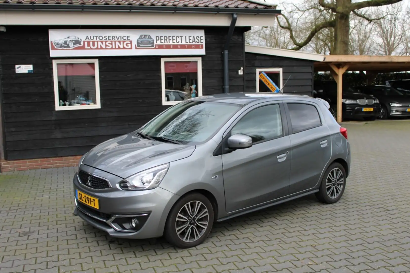 Mitsubishi Space Star 1.2 Instyle Automaat Navigatie Climate Cruise Cont Grijs - 1