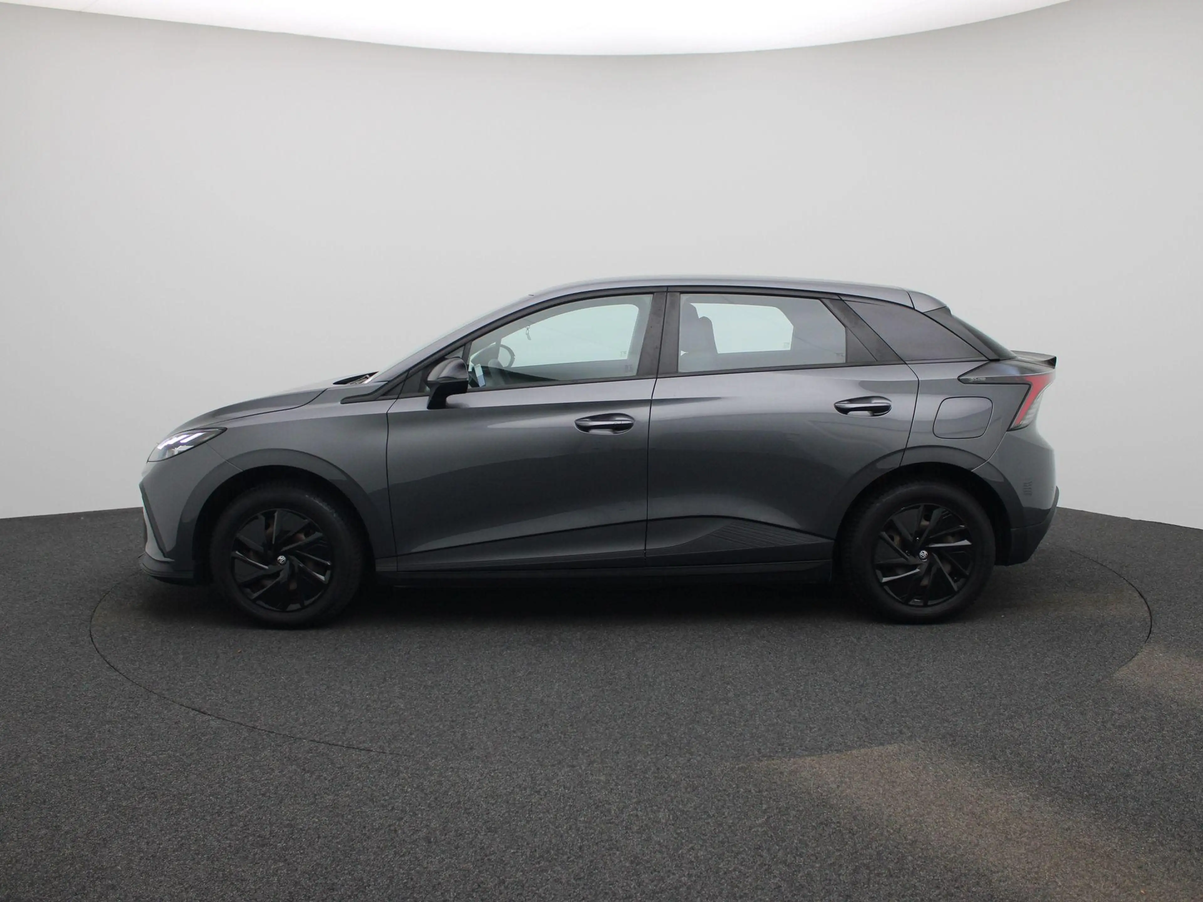 MG MG4 Standard 51 kWh | Apple Carplay/Android Auto | Led — photo 4