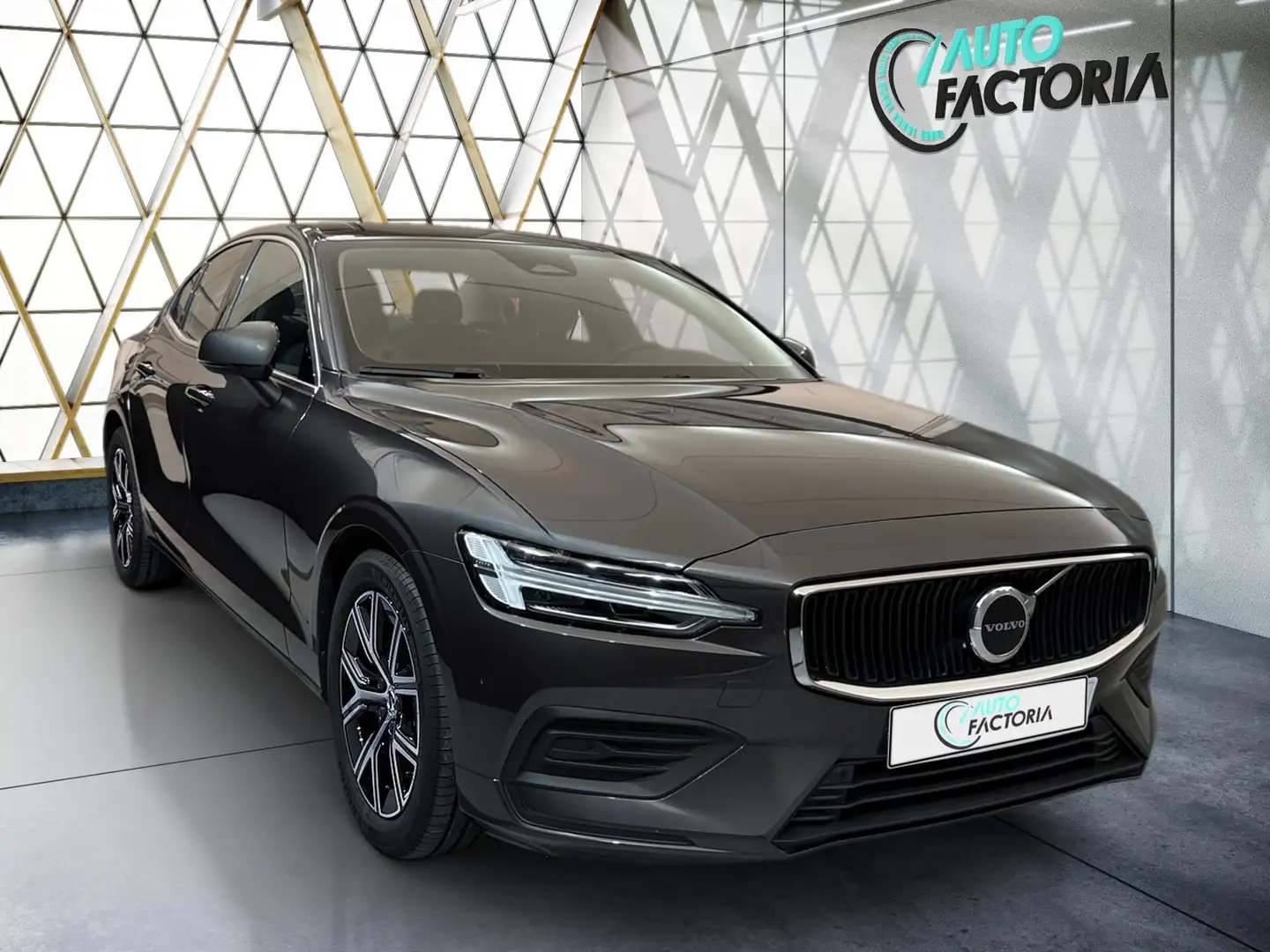 Volvo S60 -41% B4 MHEV 197cv BVA +GPS+CAM+LED+CLIM+Options Gris - 2