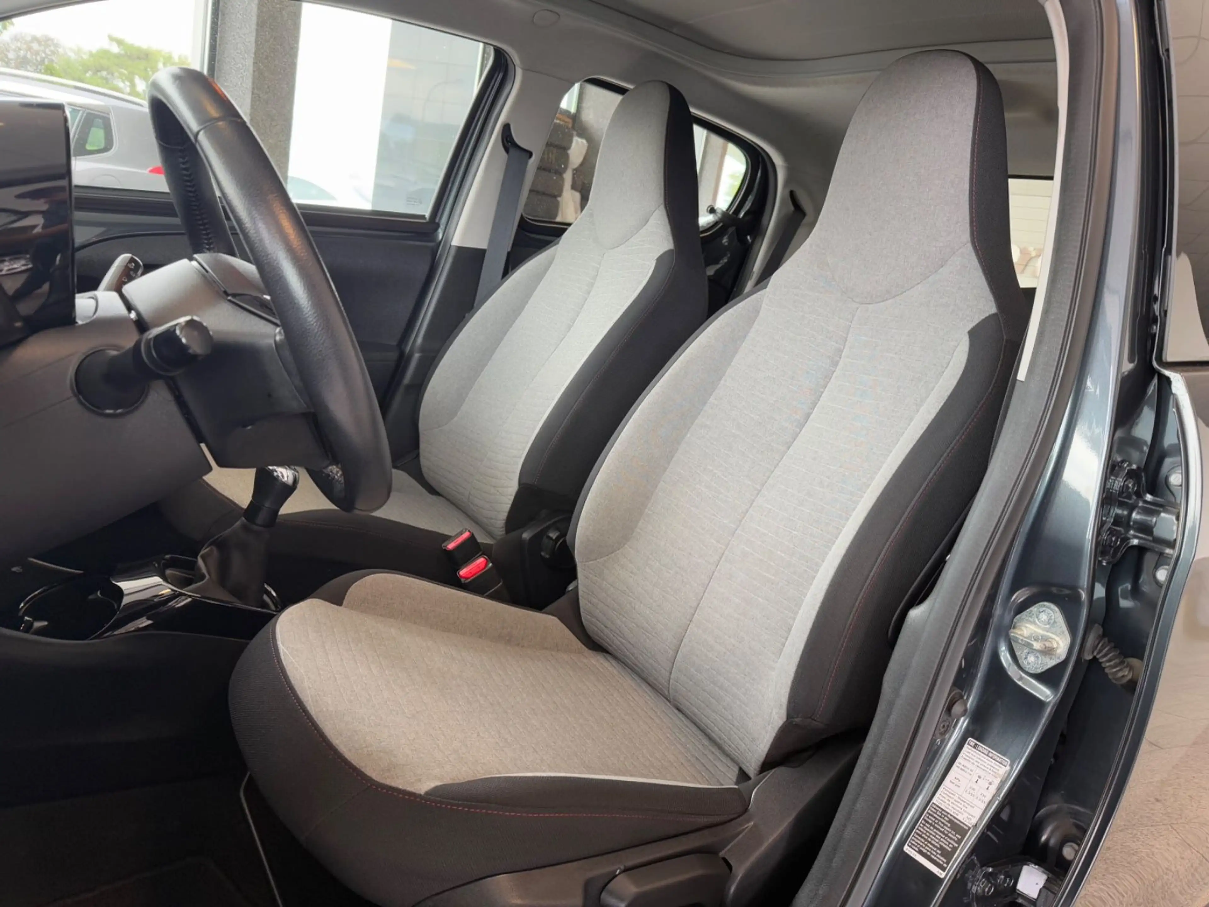 Citroen C1 Airscape Shine Klima Faltdach Kamera BT-Audio — photo 4