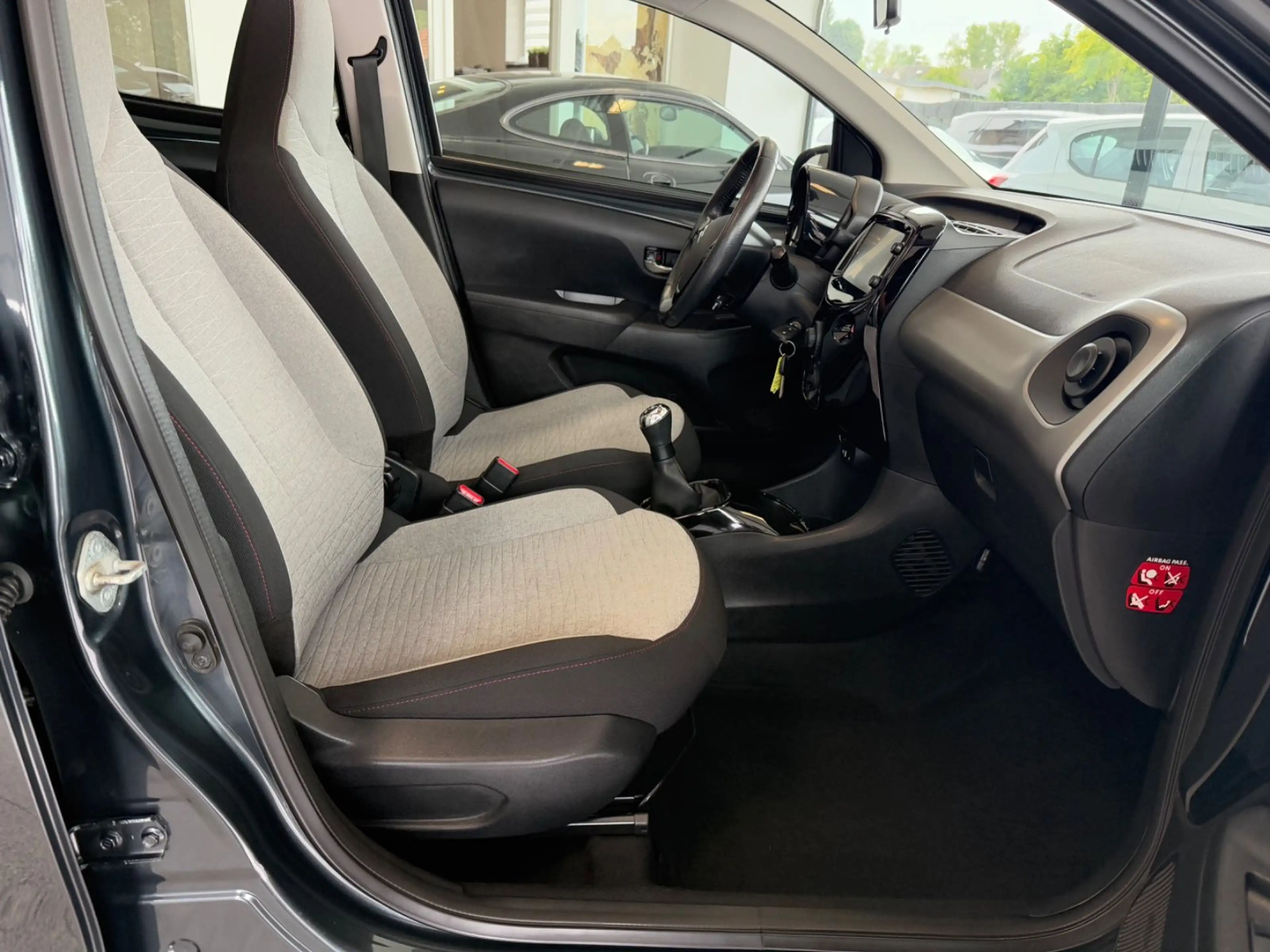 Citroen C1 Airscape Shine Klima Faltdach Kamera BT-Audio — photo 15