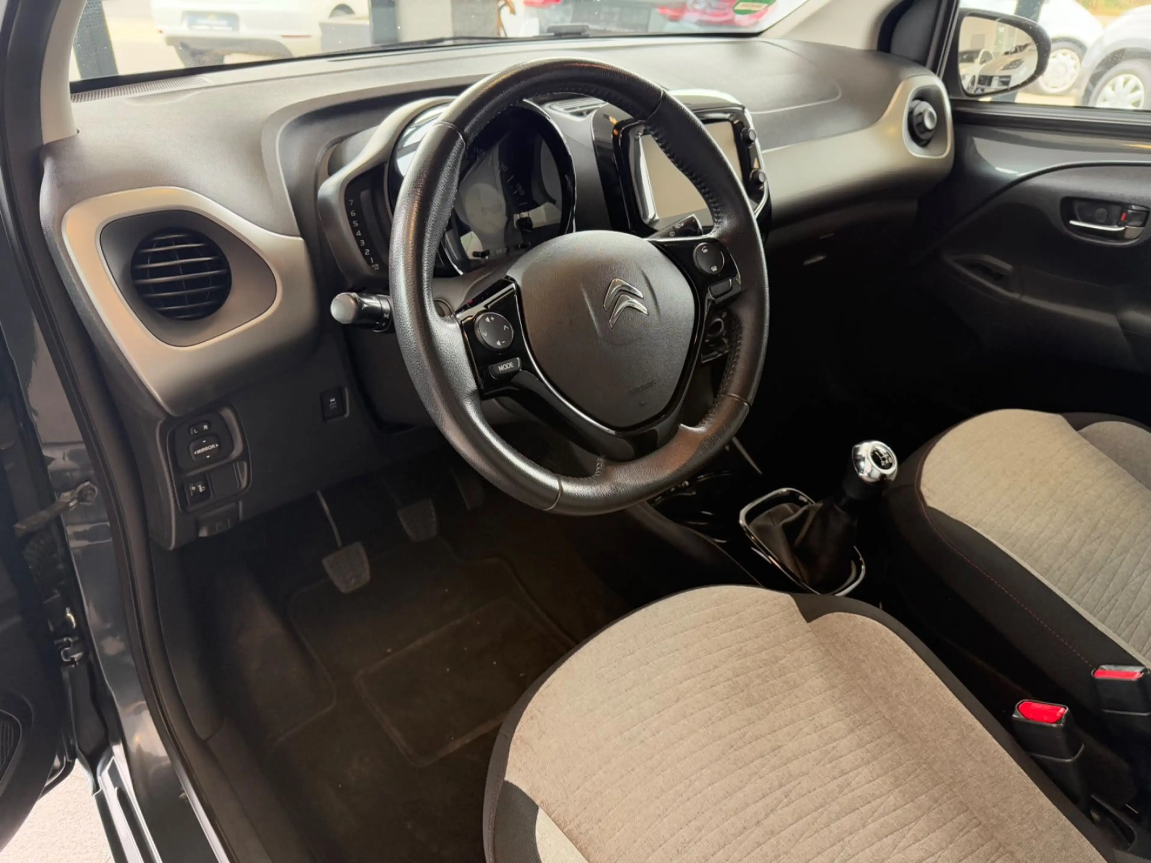 Citroen C1 Airscape Shine Klima Faltdach Kamera BT-Audio — photo 12