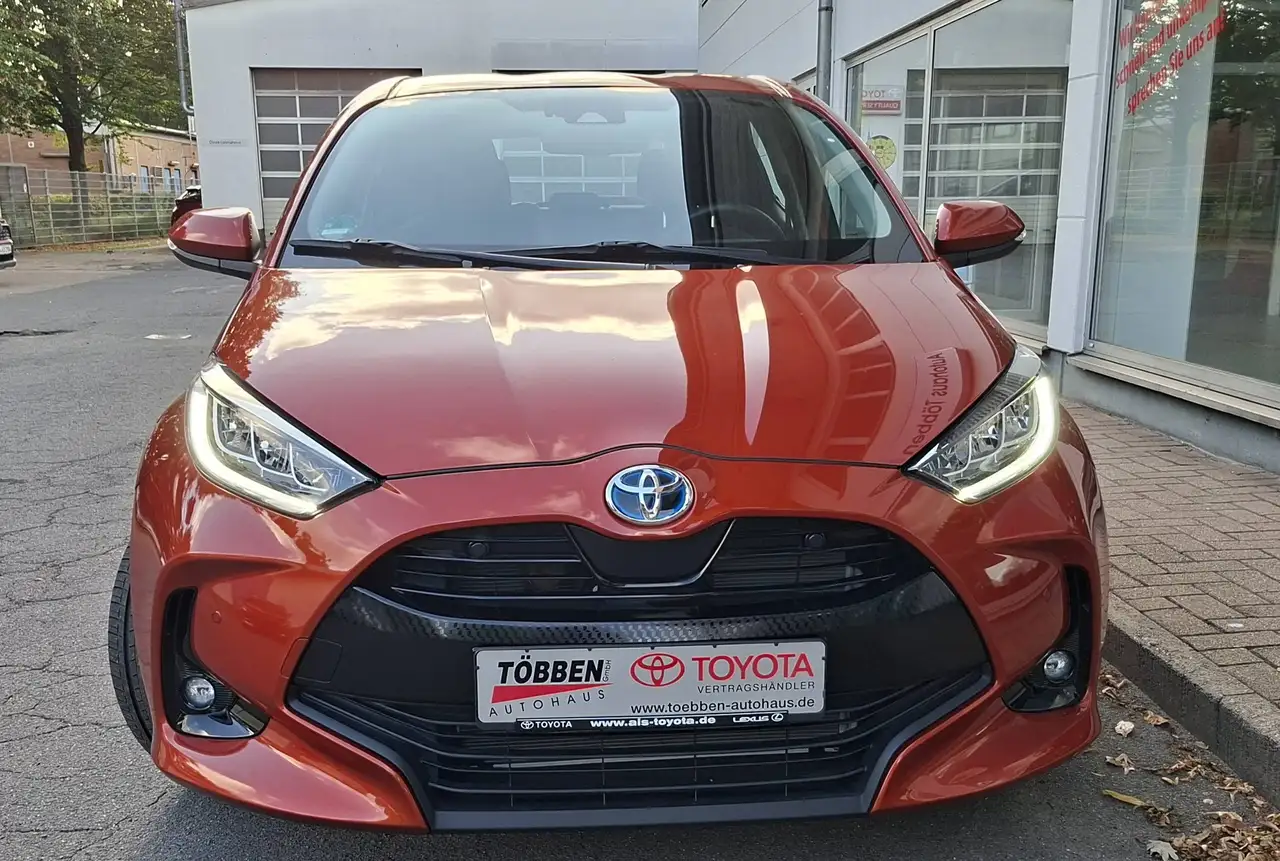 Toyota Yaris Hybrid Team D + Safety P.+ Comfort P.+ AHK, миниатюра 3