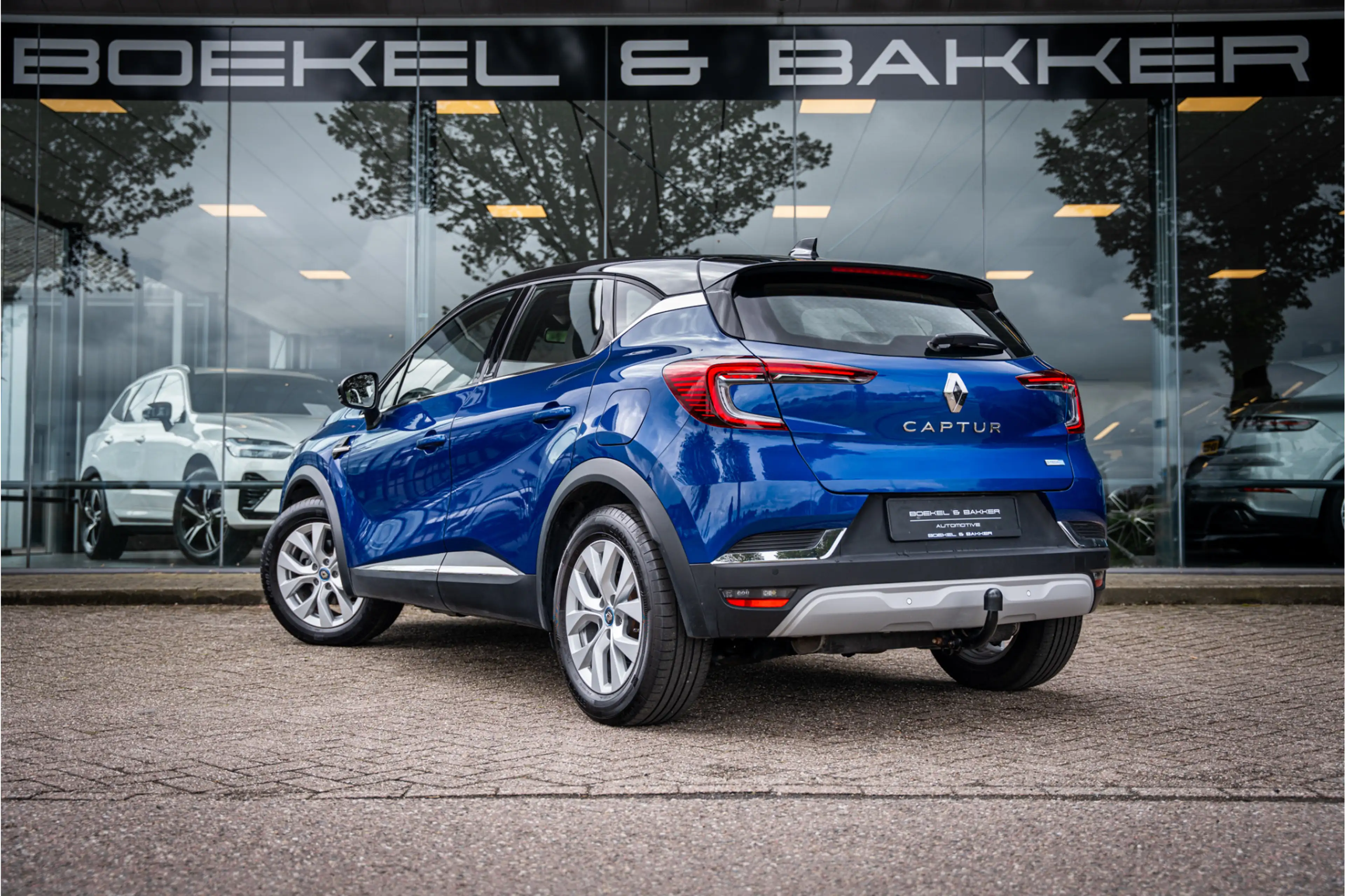 Renault Captur 1.6 E-Tech Plug-in Hybrid 160 Intens ** Trekhaak * — photo 3