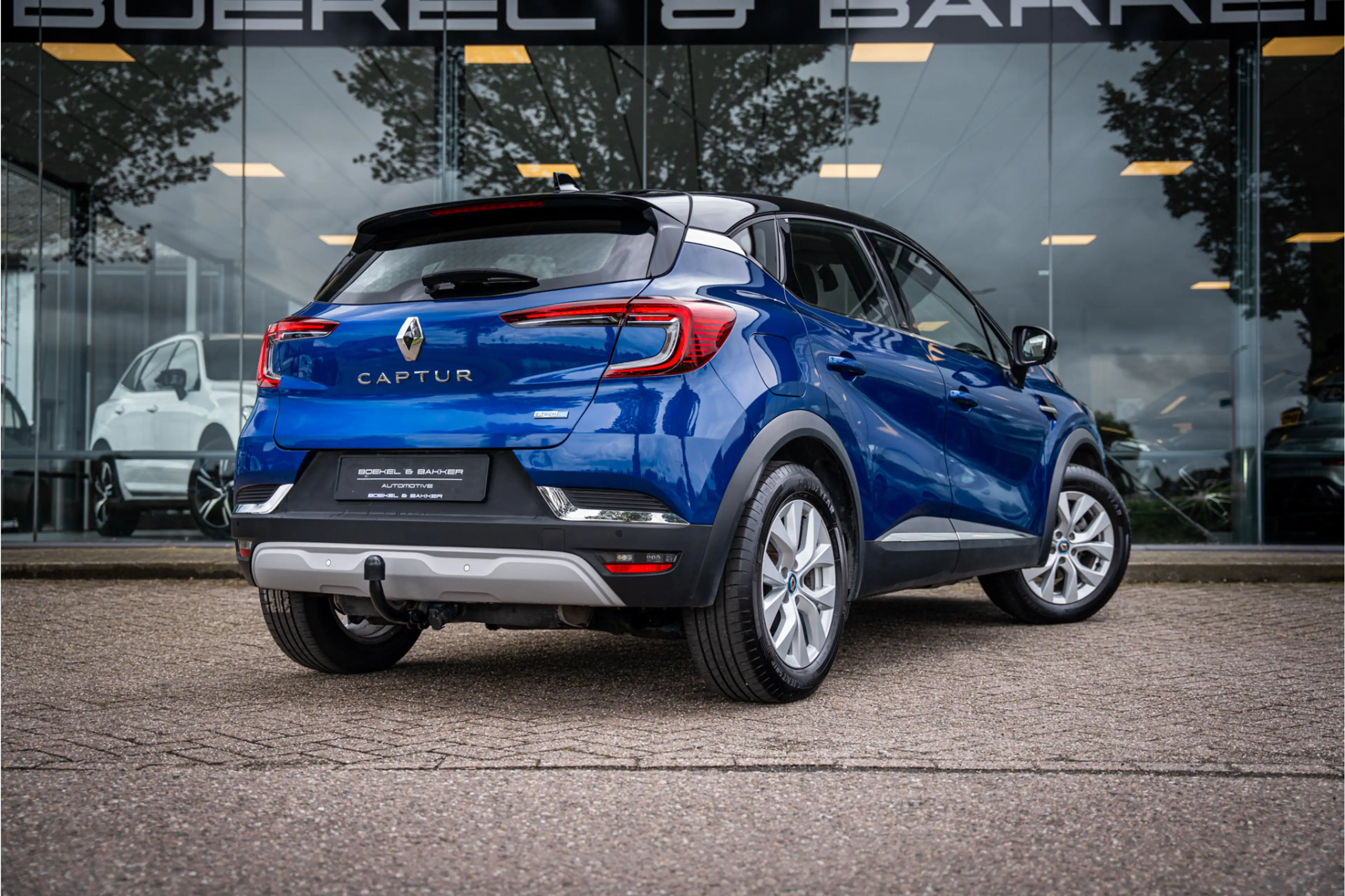 Renault Captur 1.6 E-Tech Plug-in Hybrid 160 Intens ** Trekhaak * — photo 29