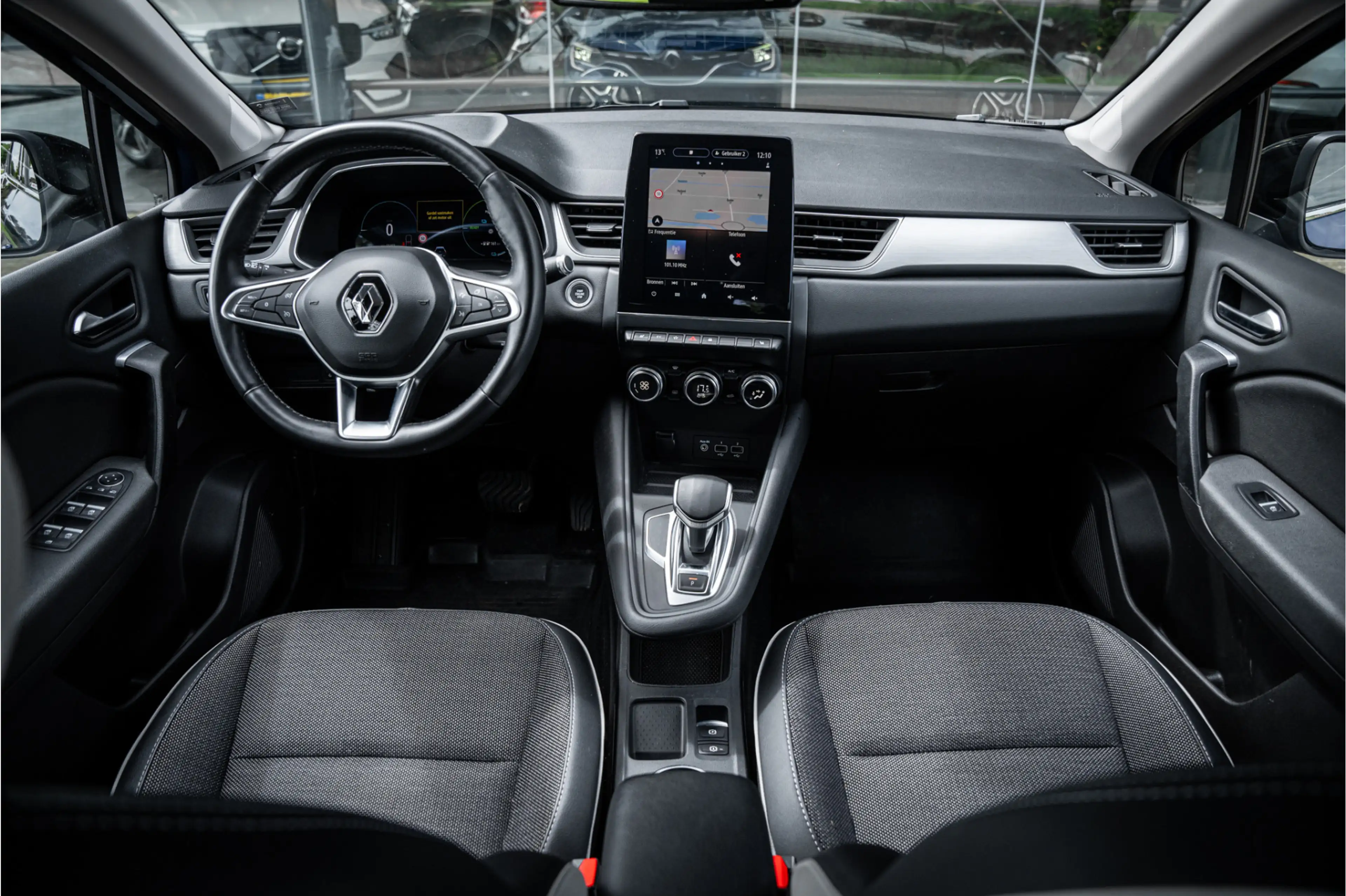Renault Captur 1.6 E-Tech Plug-in Hybrid 160 Intens ** Trekhaak * — photo 2
