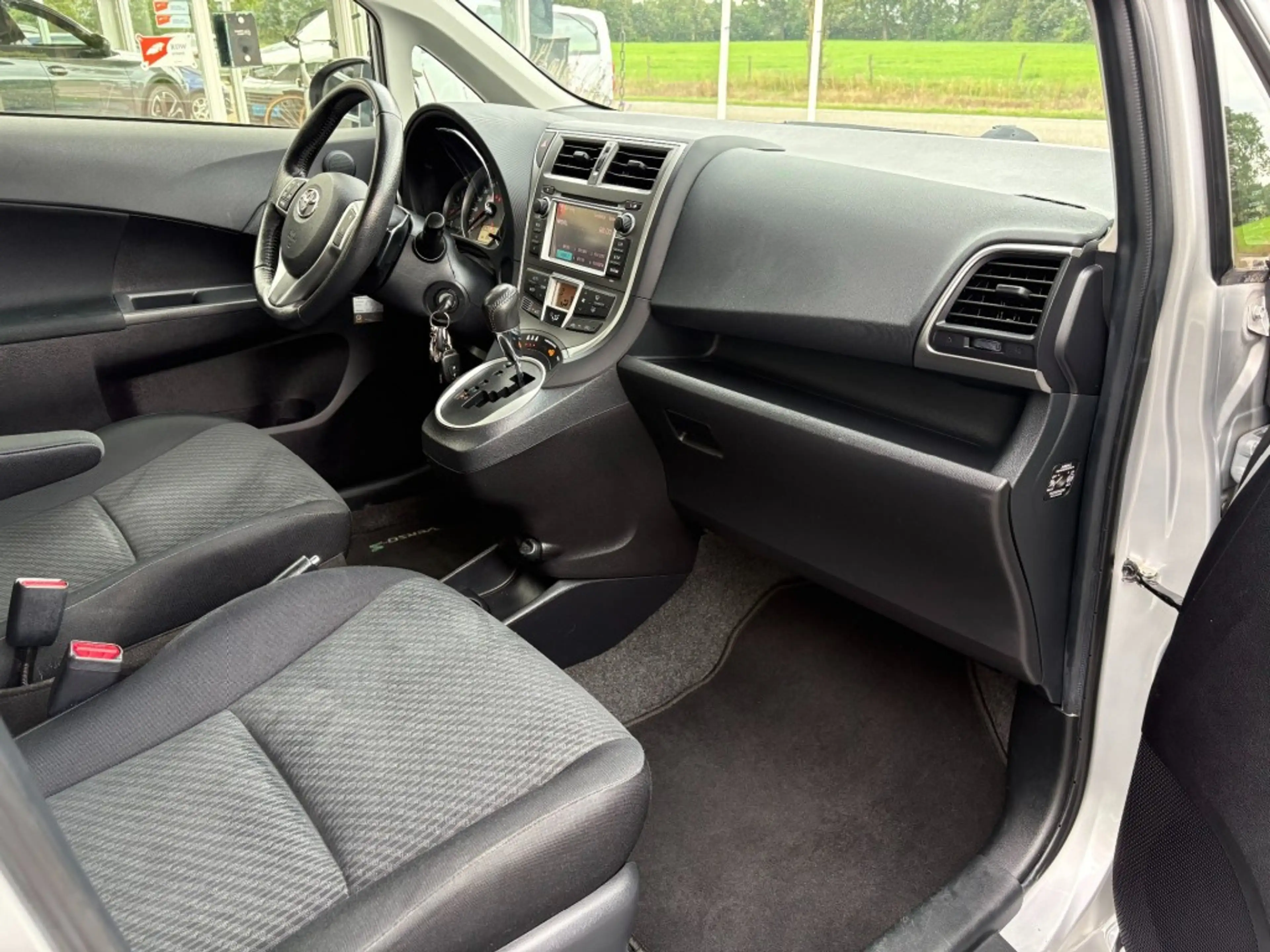 Toyota Verso-S 1.3 VVT-i Aspiration, Automaat, Airco, All-in prij — photo 15