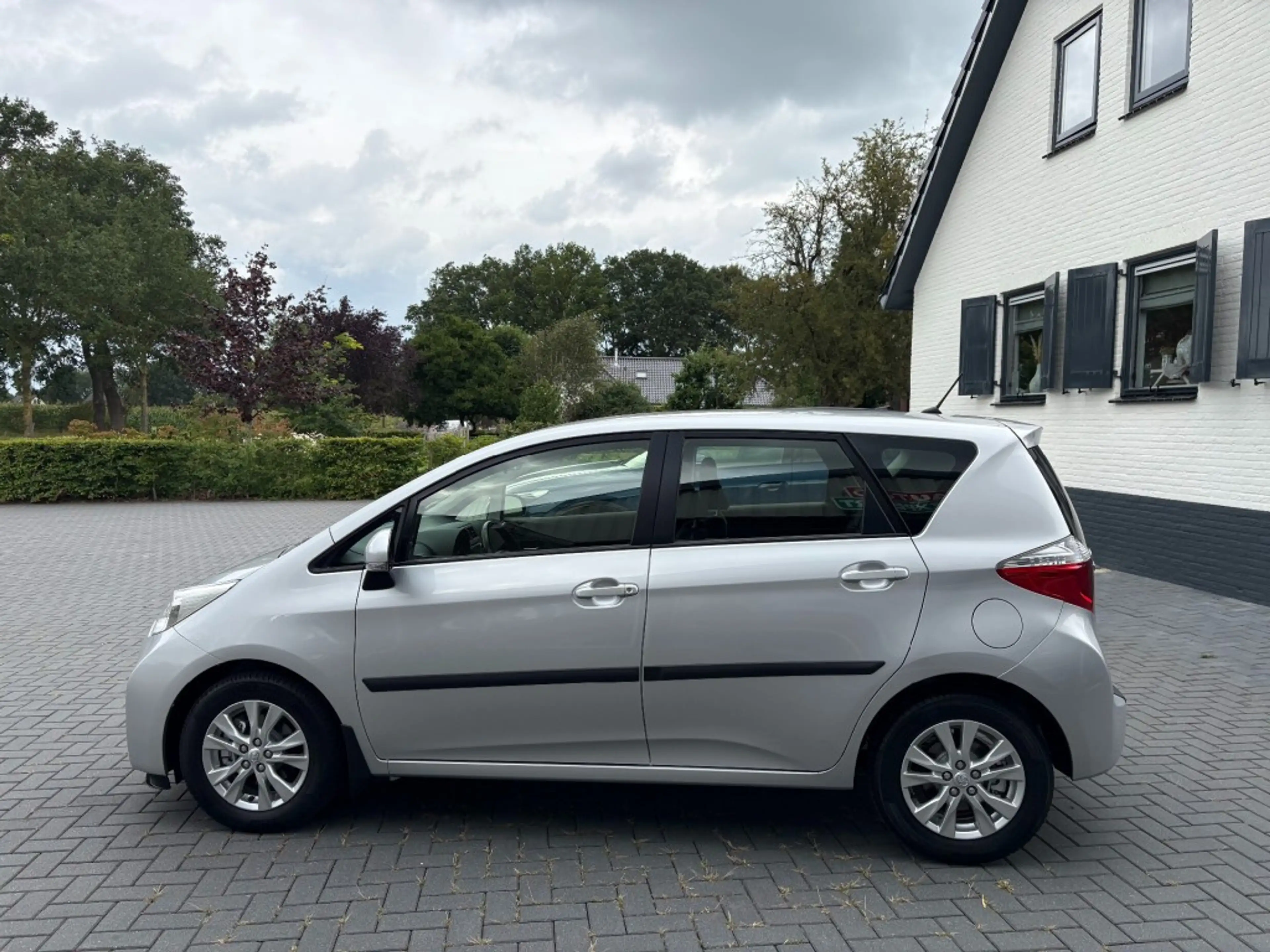 Toyota Verso-S 1.3 VVT-i Aspiration, Automaat, Airco, All-in prij — photo 6
