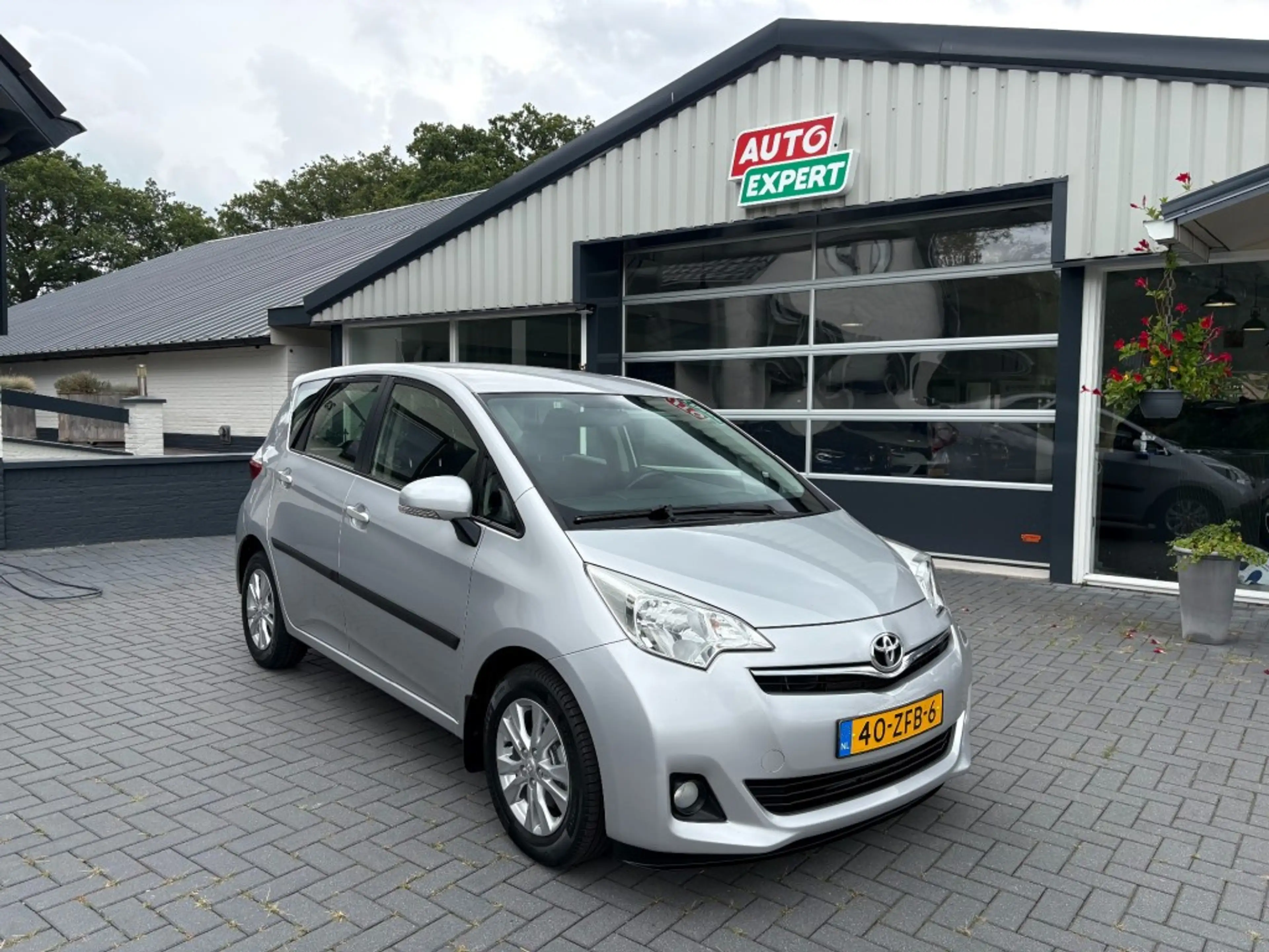 Toyota Verso-S 1.3 VVT-i Aspiration, Automaat, Airco, All-in prij — photo 2