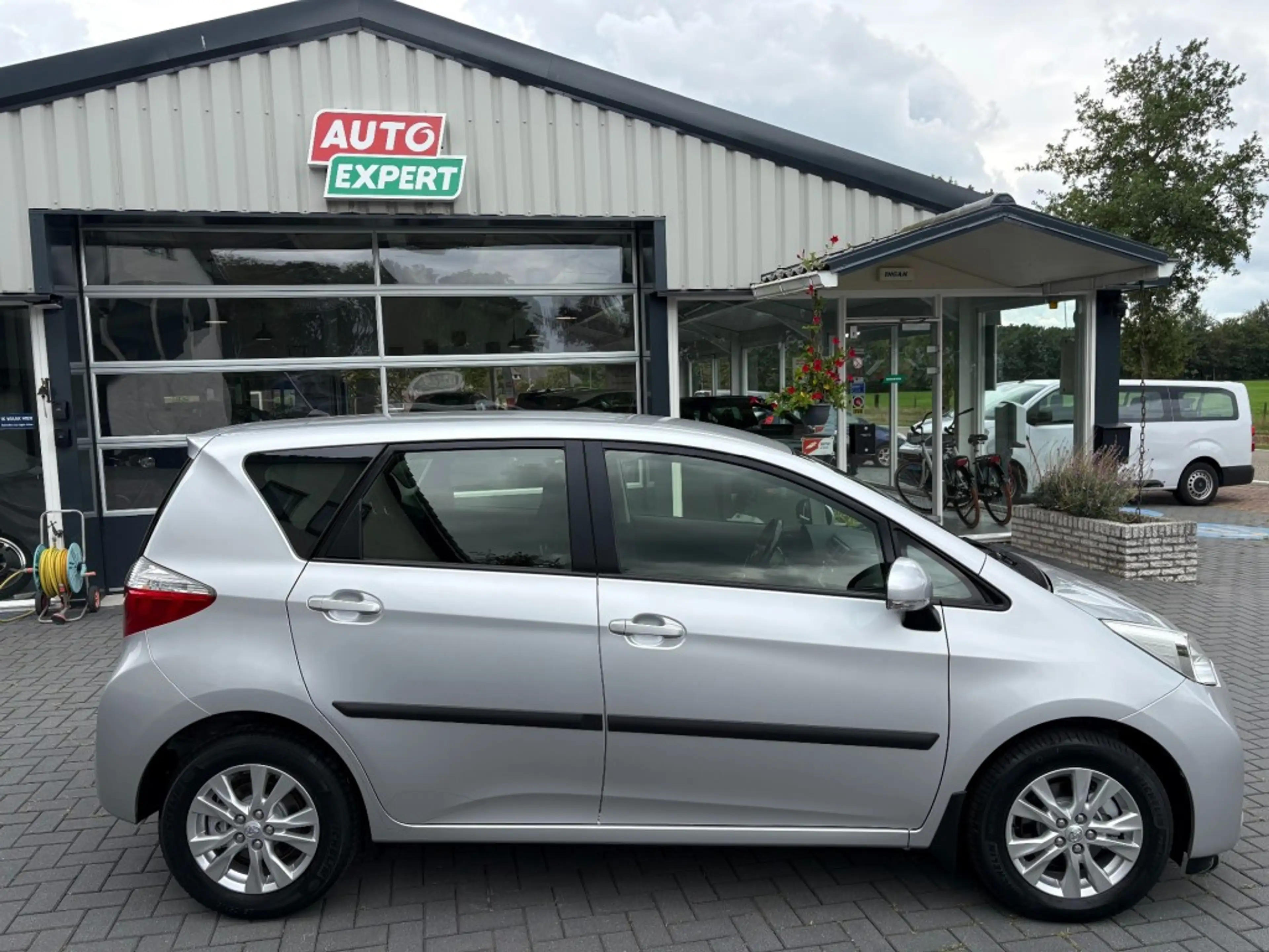 Toyota Verso-S 1.3 VVT-i Aspiration, Automaat, Airco, All-in prij — photo 3