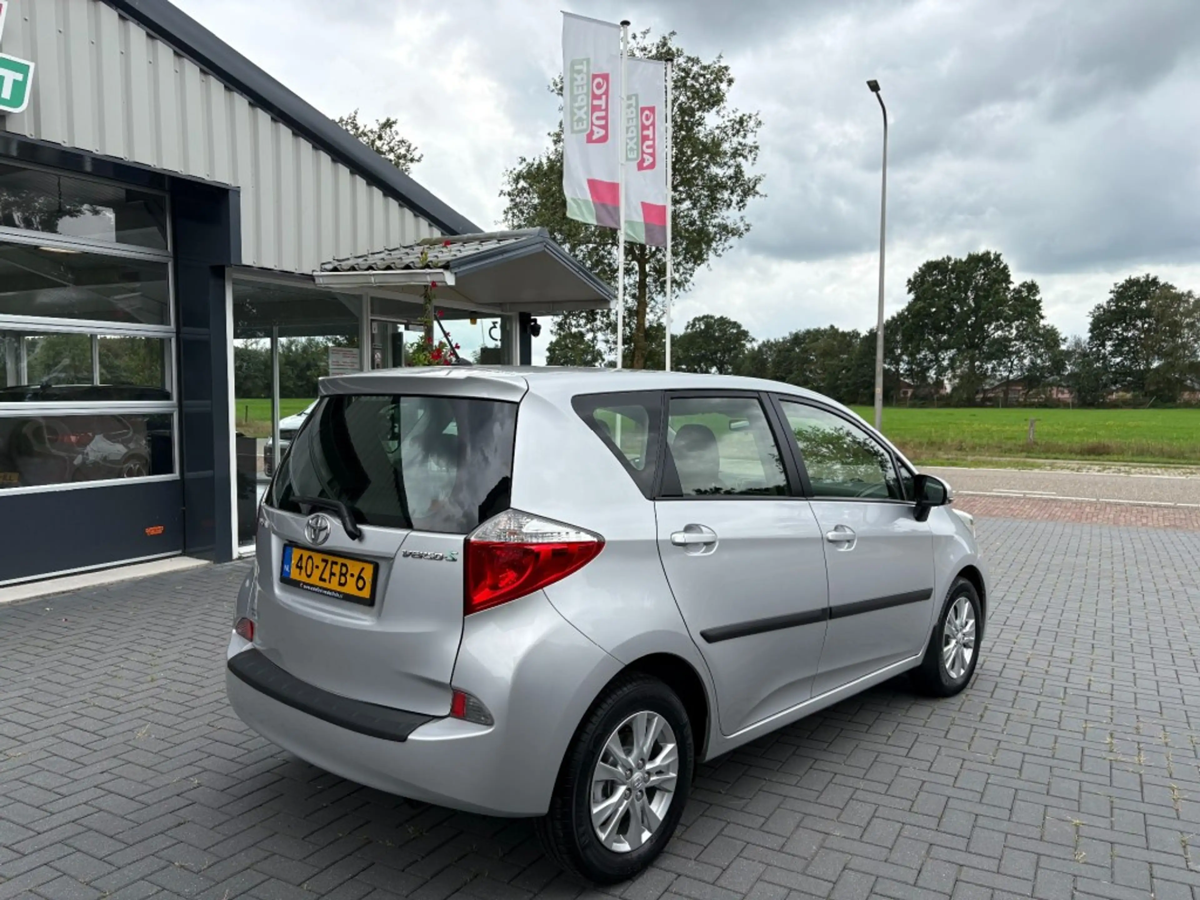 Toyota Verso-S 1.3 VVT-i Aspiration, Automaat, Airco, All-in prij — photo 4