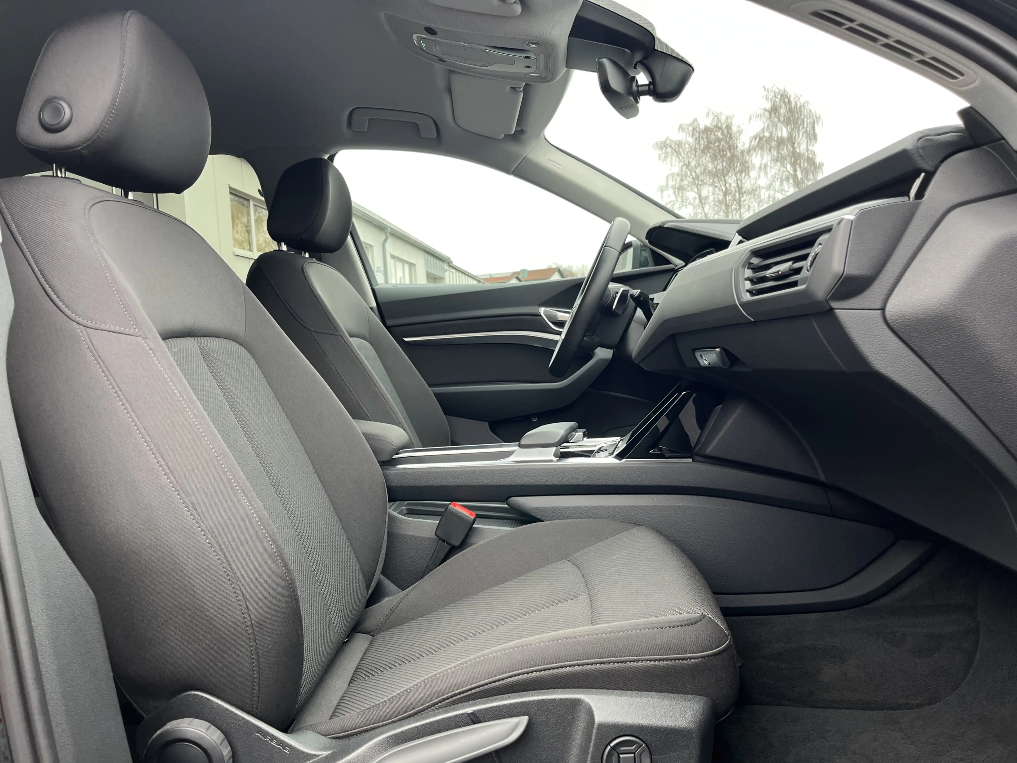 Audi e-tron S-Line 158€ m.20% Anz. 20 AHK Matrix Kamera 4xSH — photo 12