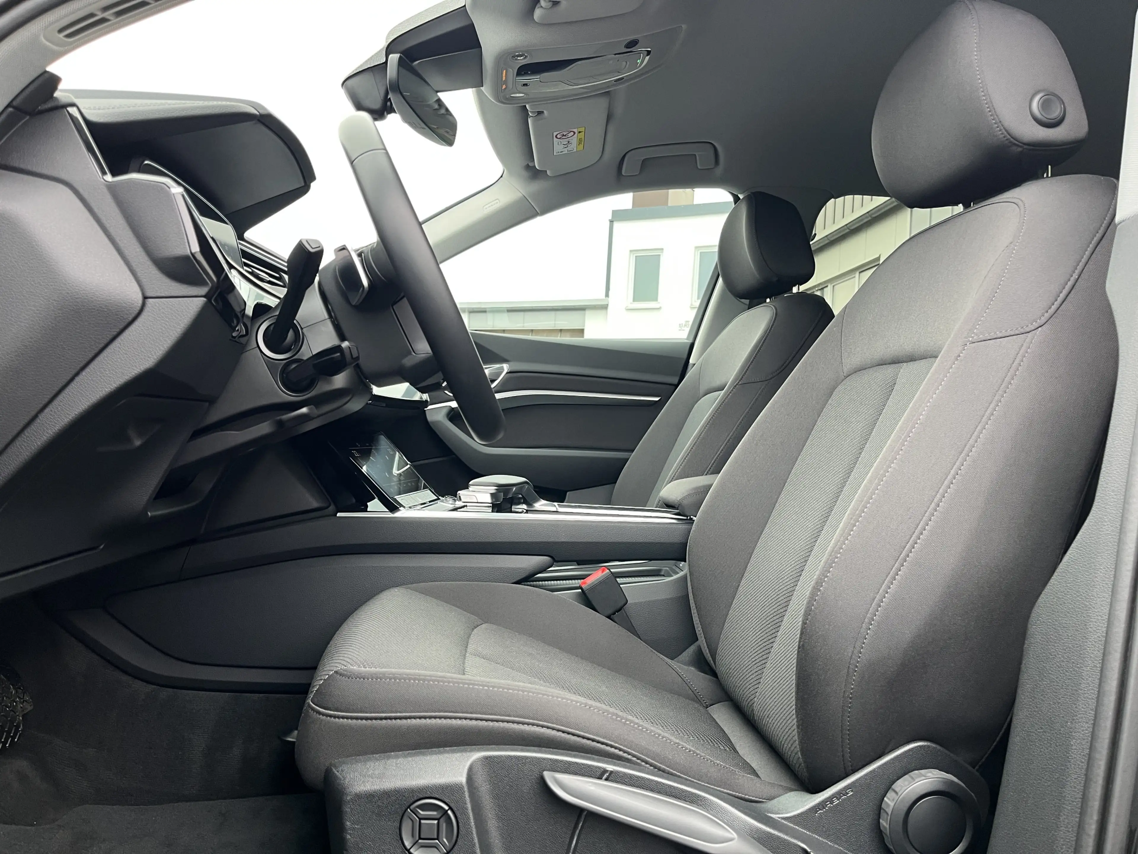 Audi e-tron S-Line 158€ m.20% Anz. 20 AHK Matrix Kamera 4xSH — photo 10